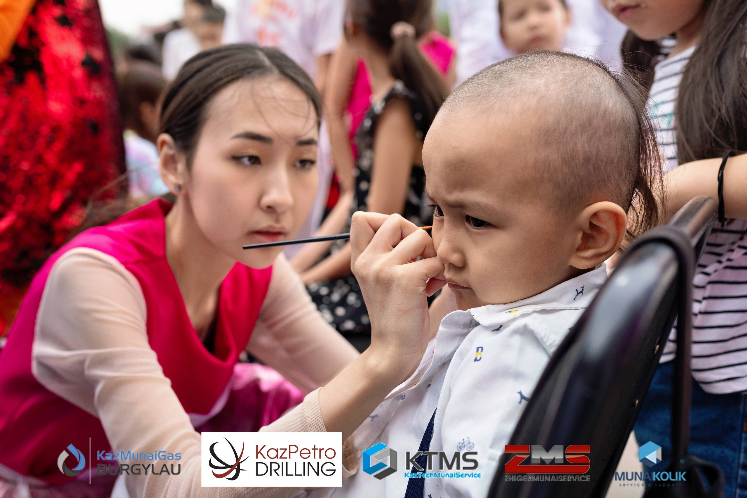 Фоторепортаж с 1 июня в Атырау (день защиты детей). Фотограф в Атырау Максим Стадниченко