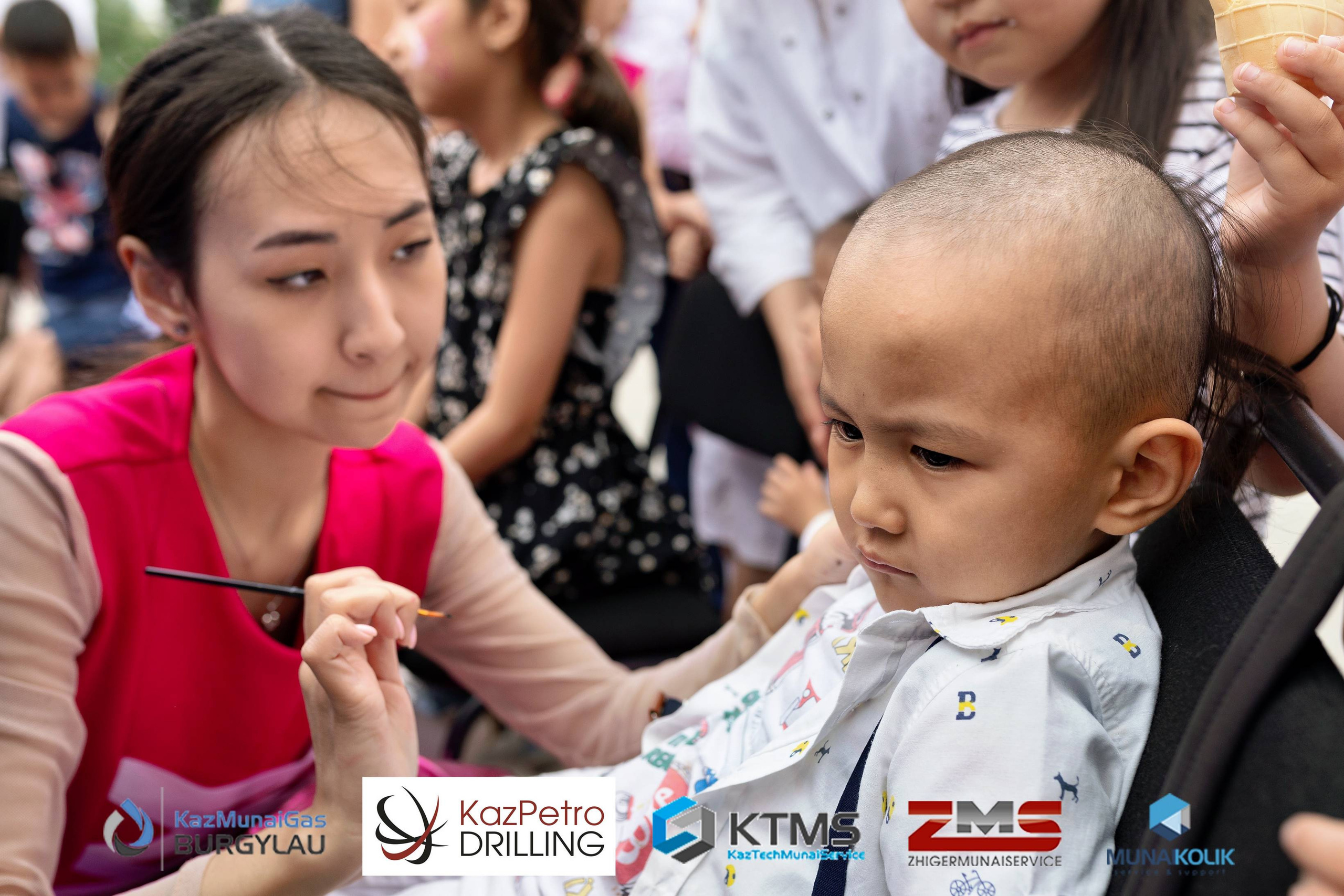 Фоторепортаж с 1 июня в Атырау (день защиты детей). Фотограф в Атырау Максим Стадниченко