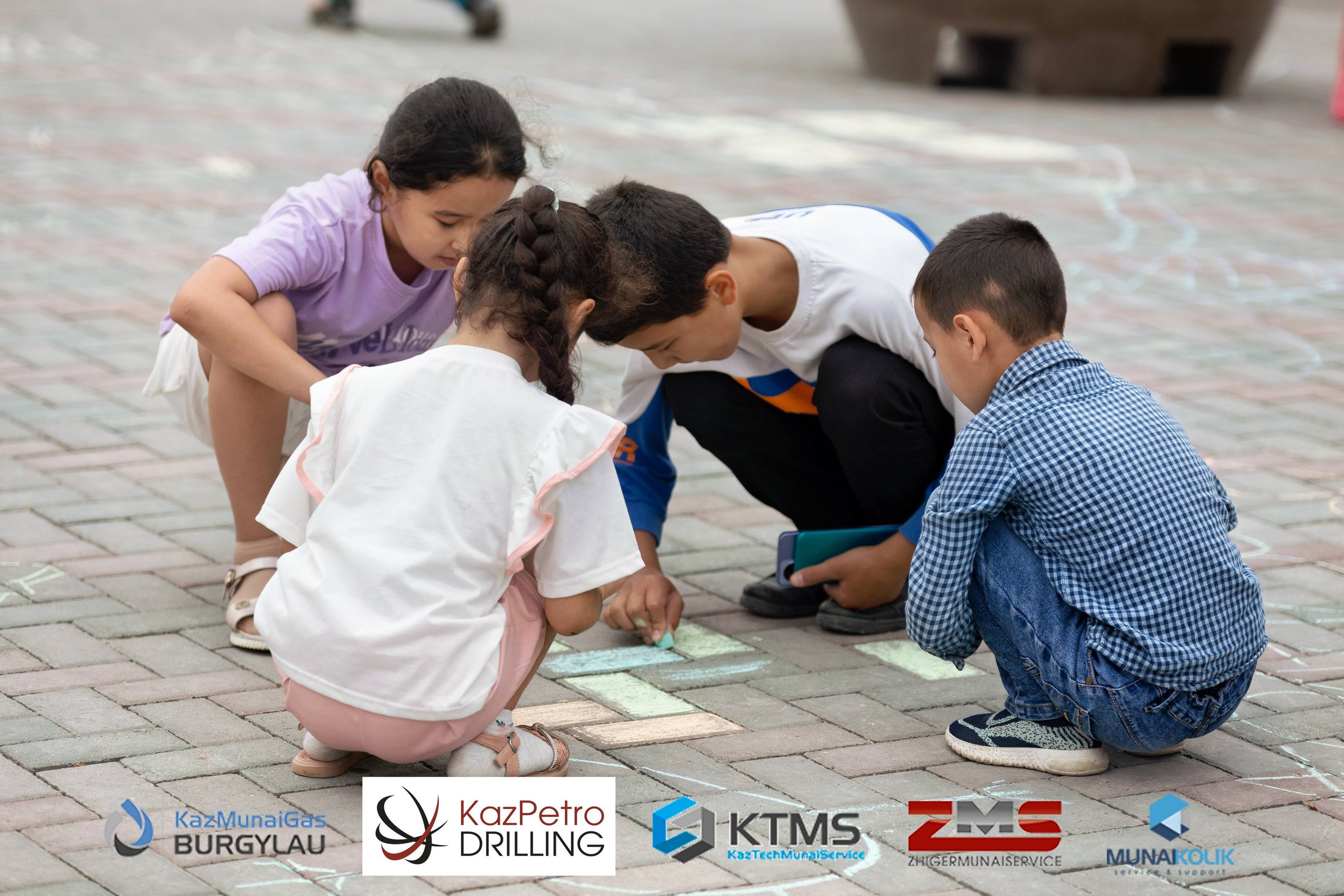 Фоторепортаж с 1 июня в Атырау (день защиты детей). Фотограф в Атырау Максим Стадниченко