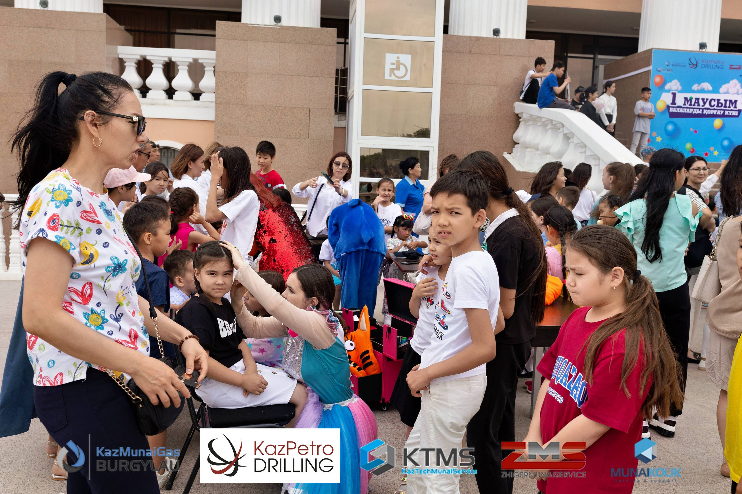 Фоторепортаж с 1 июня в Атырау (день защиты детей). Фотограф в Атырау Максим Стадниченко