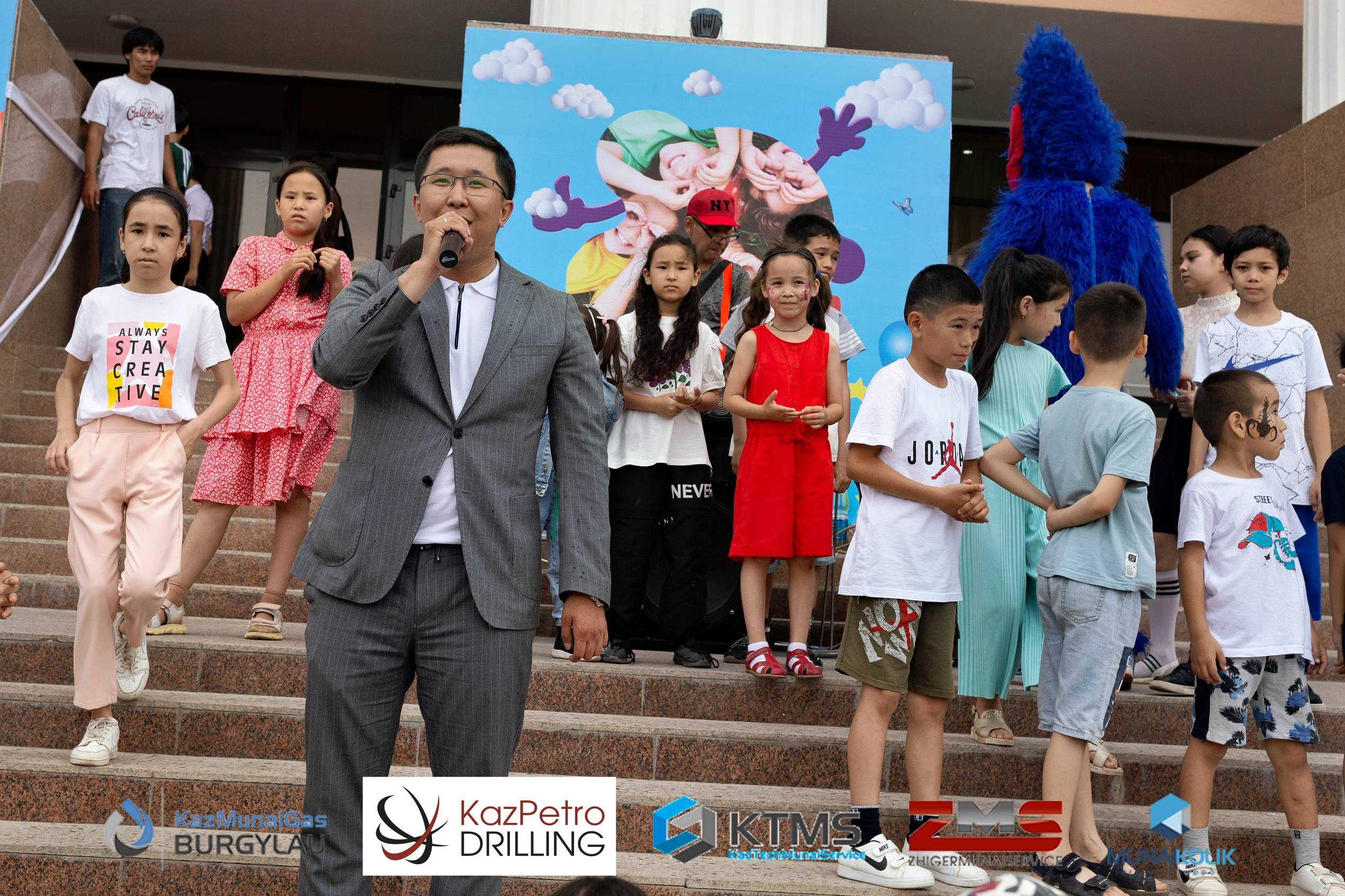 Фоторепортаж с 1 июня в Атырау (день защиты детей). Фотограф в Атырау Максим Стадниченко