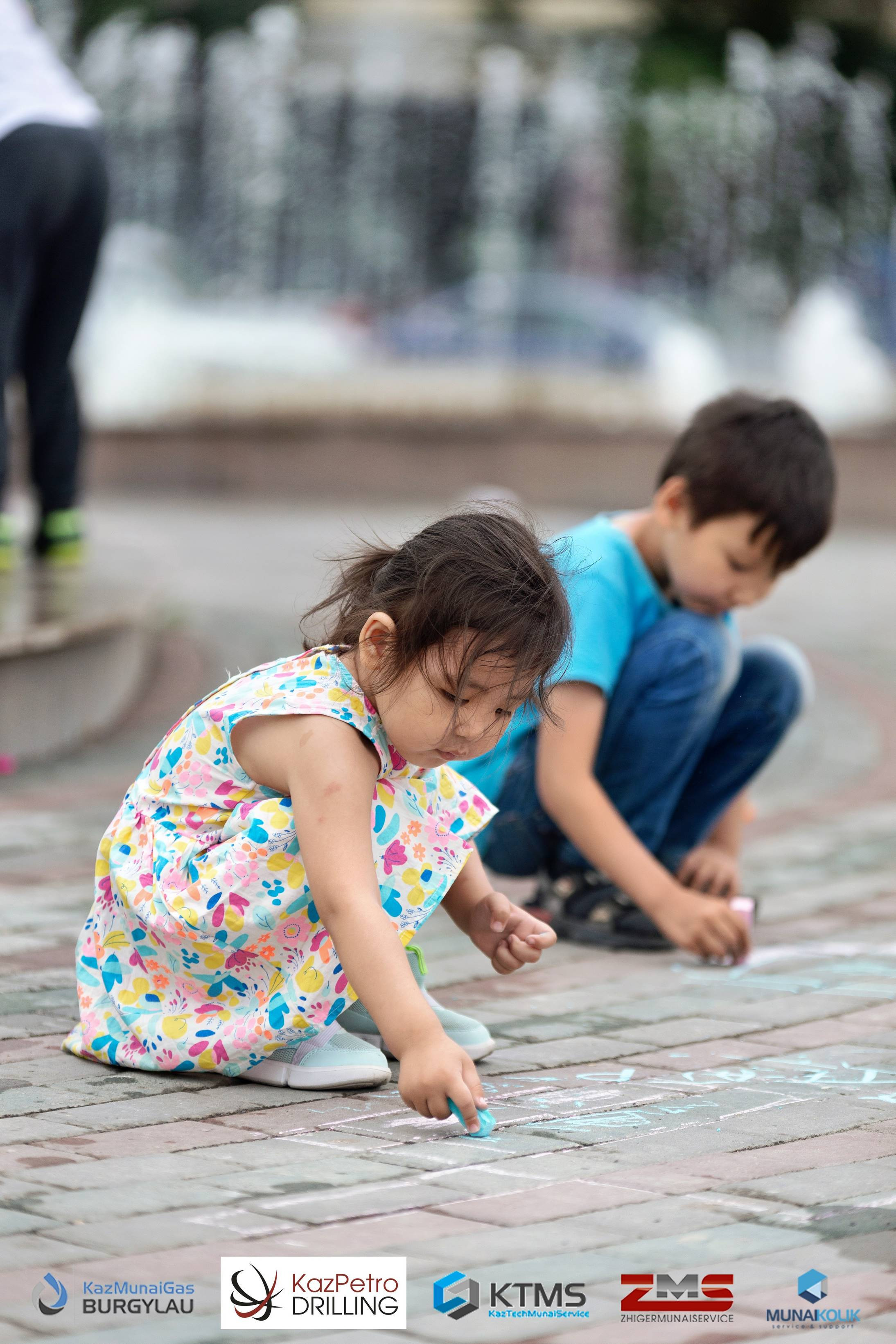 Фоторепортаж с 1 июня в Атырау (день защиты детей). Фотограф в Атырау Максим Стадниченко