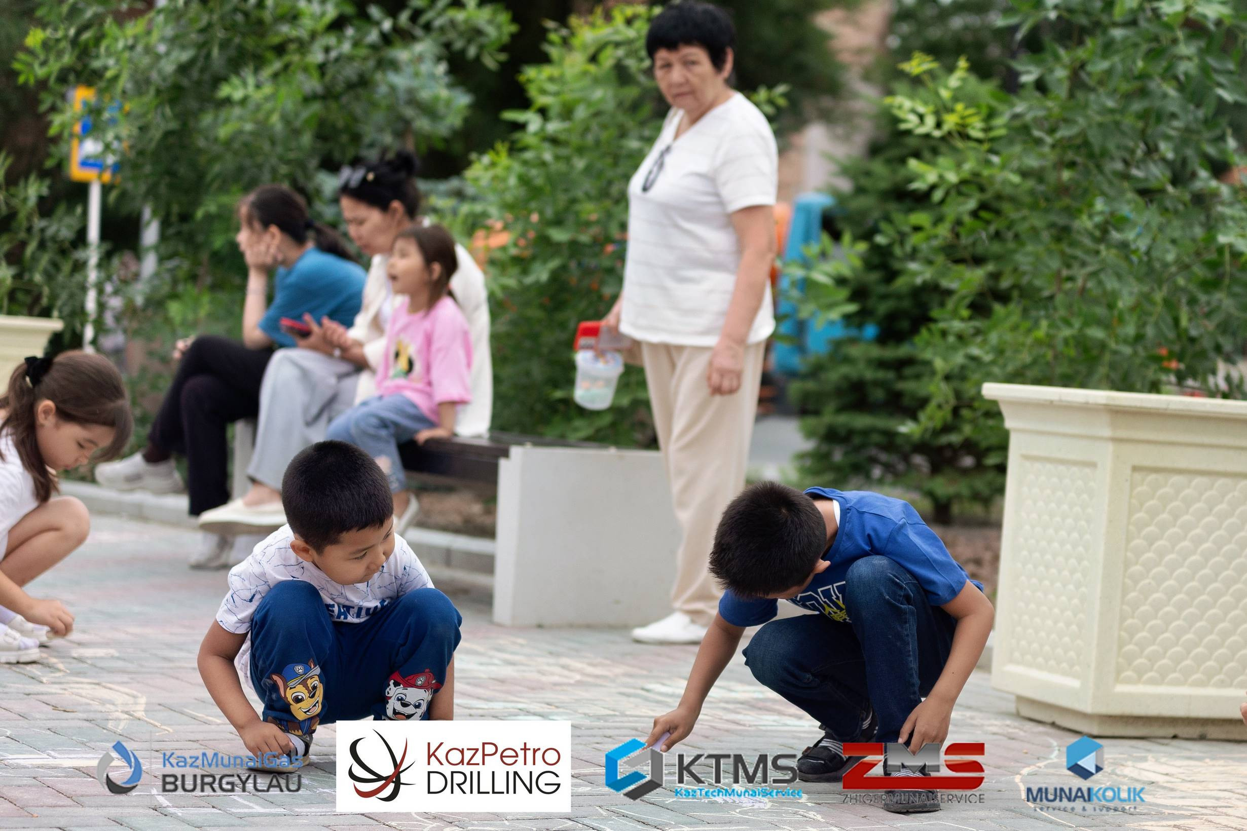 Фоторепортаж с 1 июня в Атырау (день защиты детей). Фотограф в Атырау Максим Стадниченко