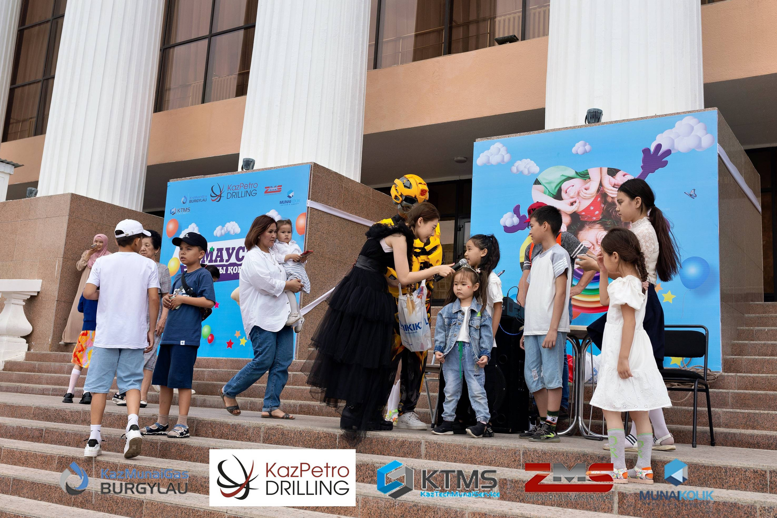 Фоторепортаж с 1 июня в Атырау (день защиты детей). Фотограф в Атырау Максим Стадниченко