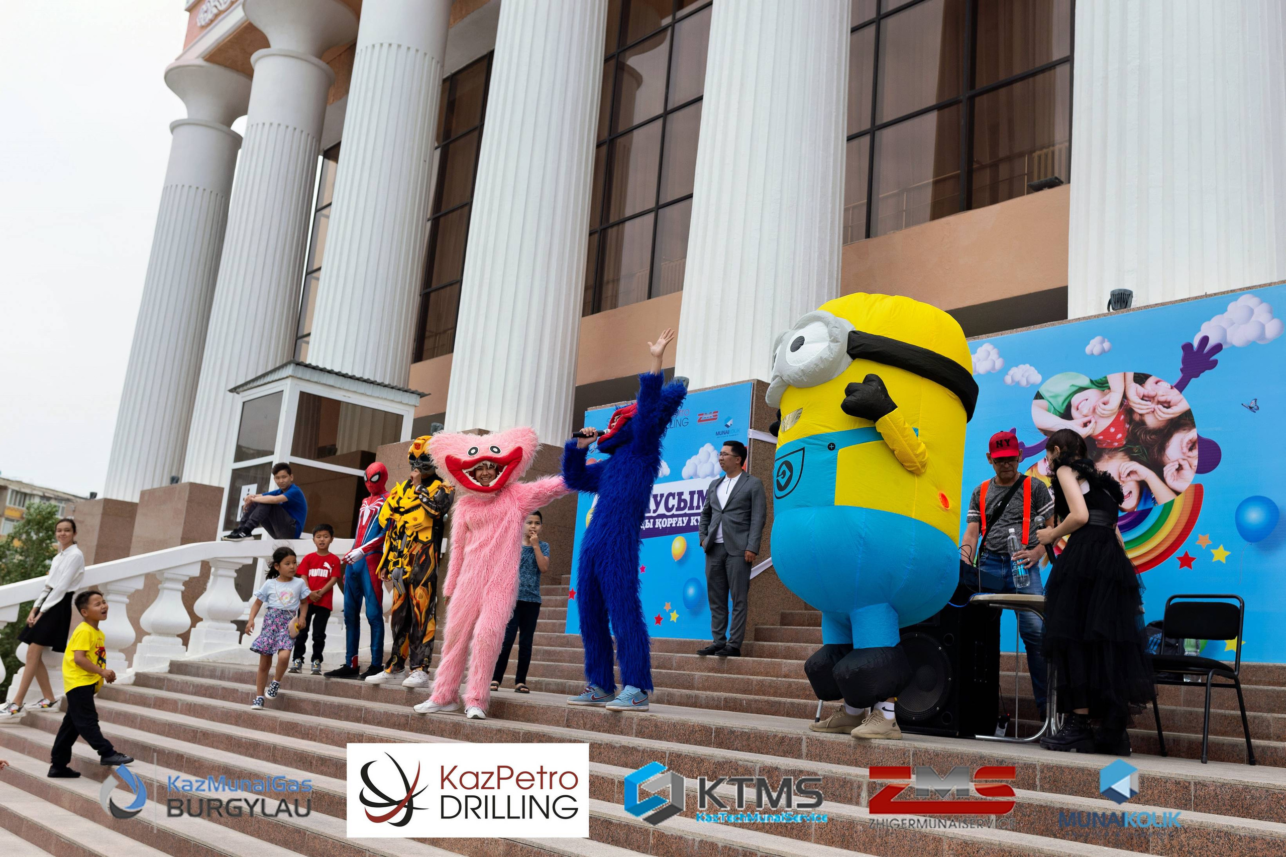 Фоторепортаж с 1 июня в Атырау (день защиты детей). Фотограф в Атырау Максим Стадниченко