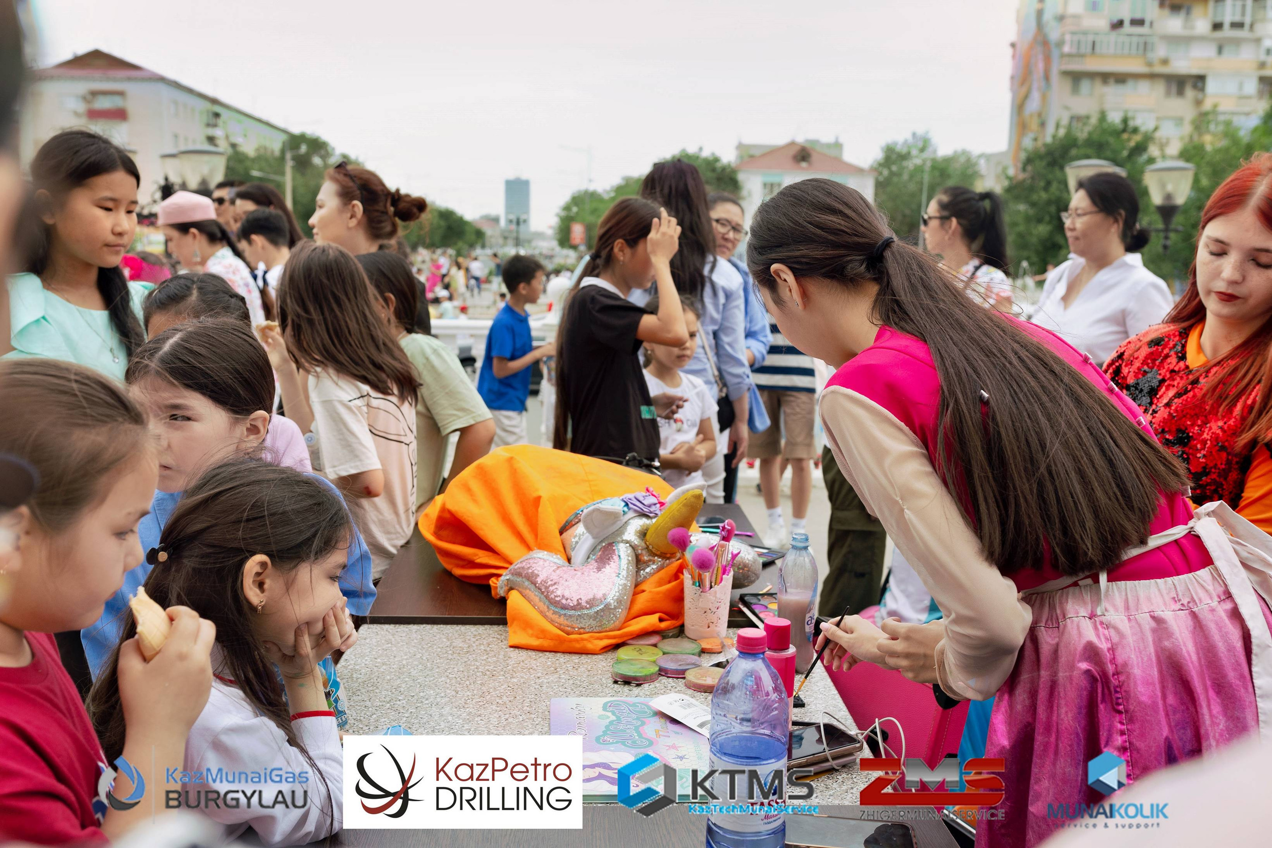 Фоторепортаж с 1 июня в Атырау (день защиты детей). Фотограф в Атырау Максим Стадниченко
