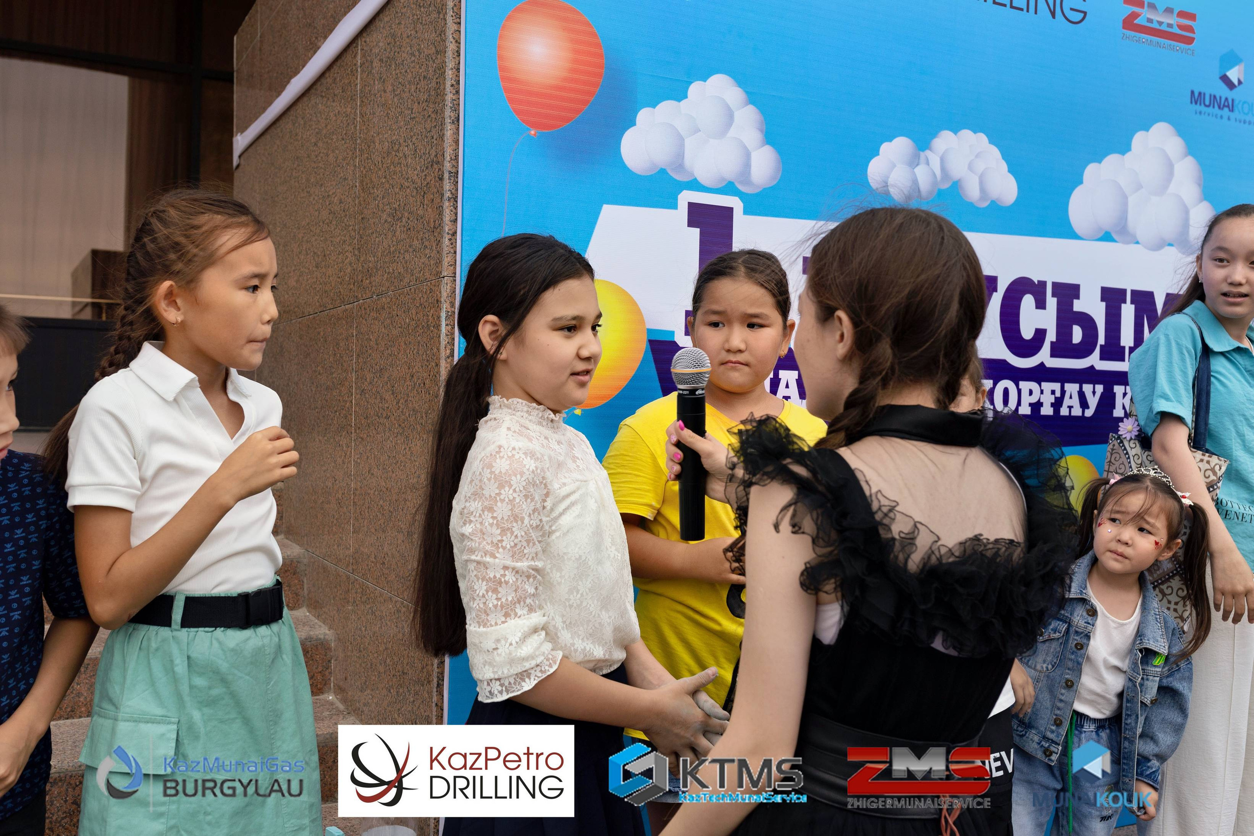 Фоторепортаж с 1 июня в Атырау (день защиты детей). Фотограф в Атырау Максим Стадниченко