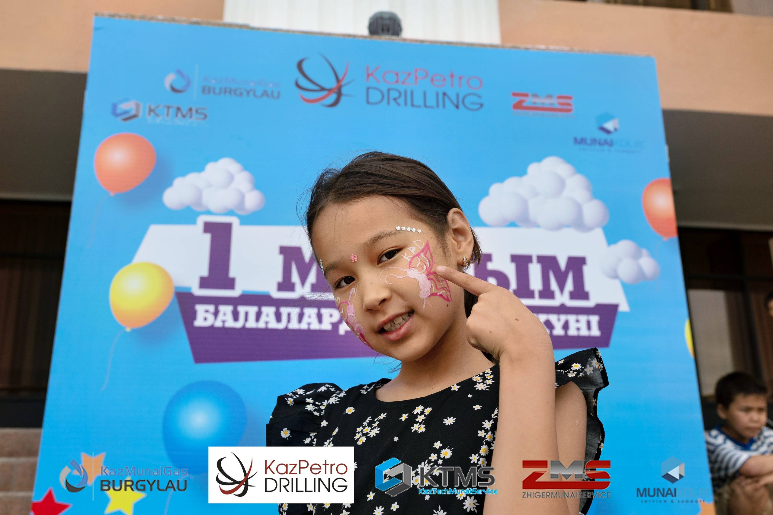 Фоторепортаж с 1 июня в Атырау (день защиты детей). Фотограф в Атырау Максим Стадниченко