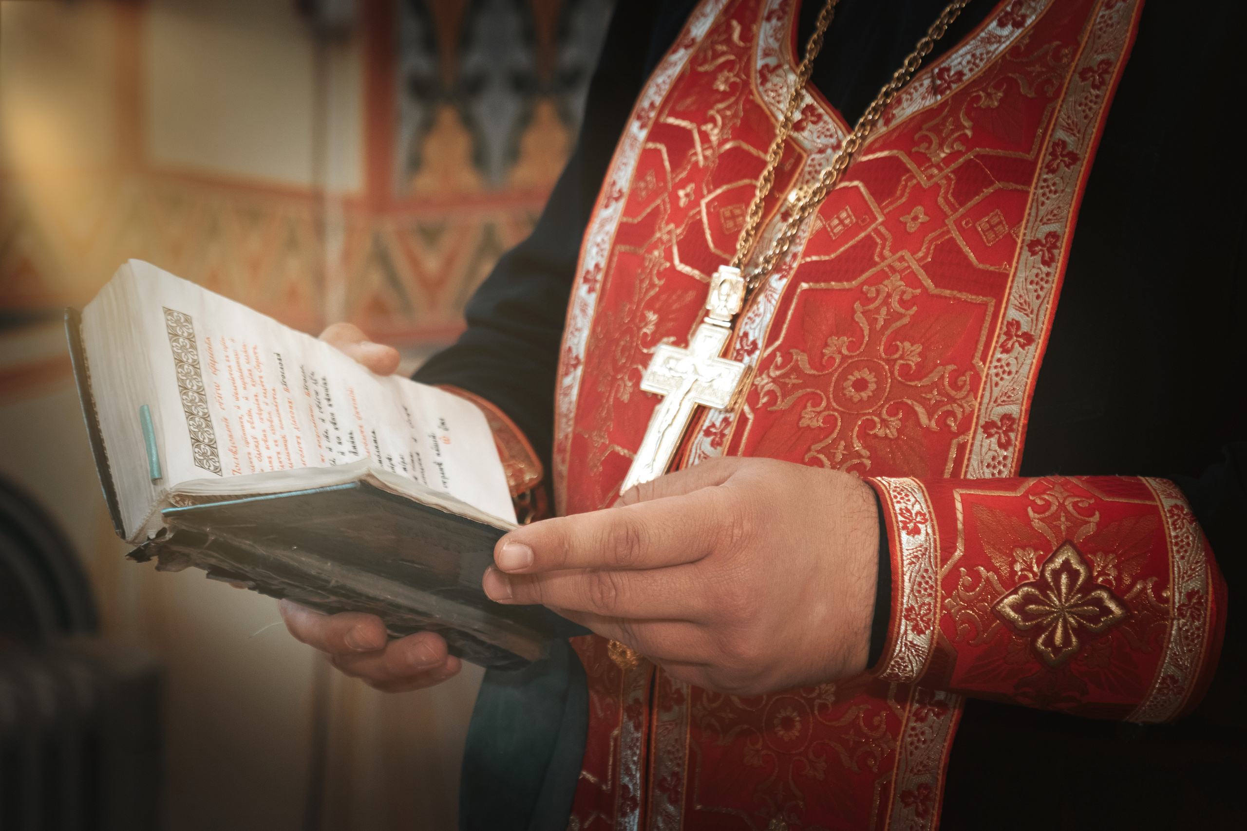Таинство крещения (Собор Успения Божией Матери города Атырау). Фотограф в Атырау Максим Стадниченко