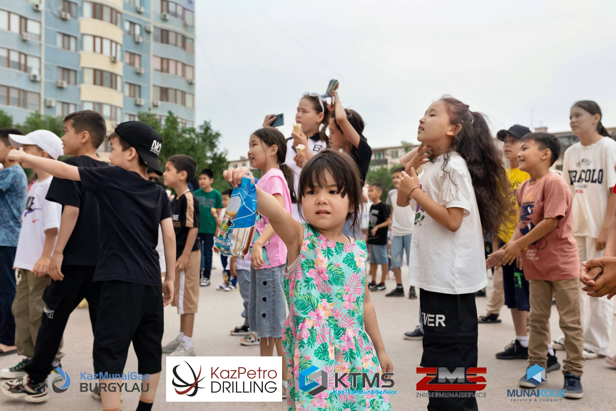 Фоторепортаж с 1 июня в Атырау (день защиты детей). Фотограф в Атырау Максим Стадниченко