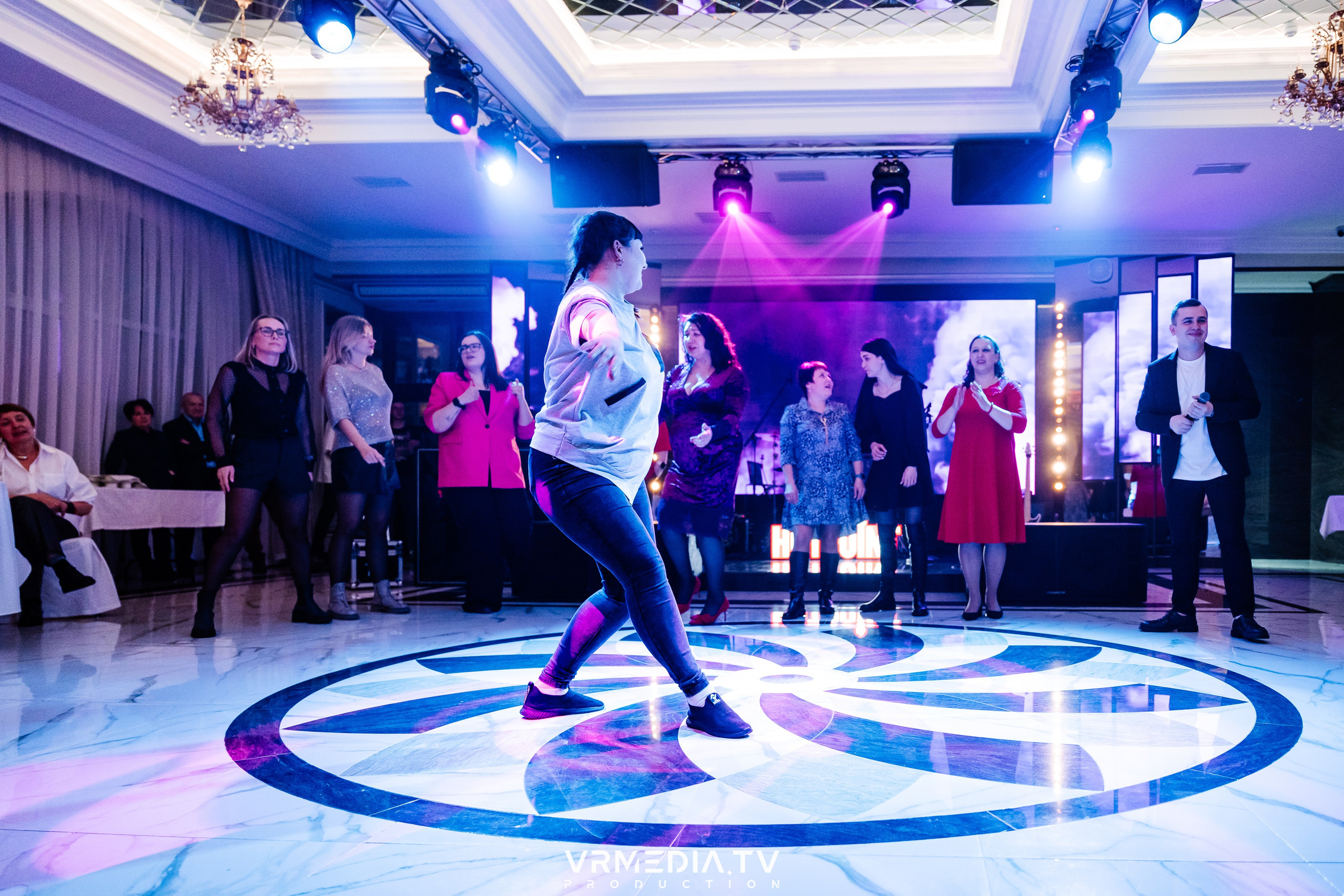 Международный женский день в ресторане «Лазурный берег»