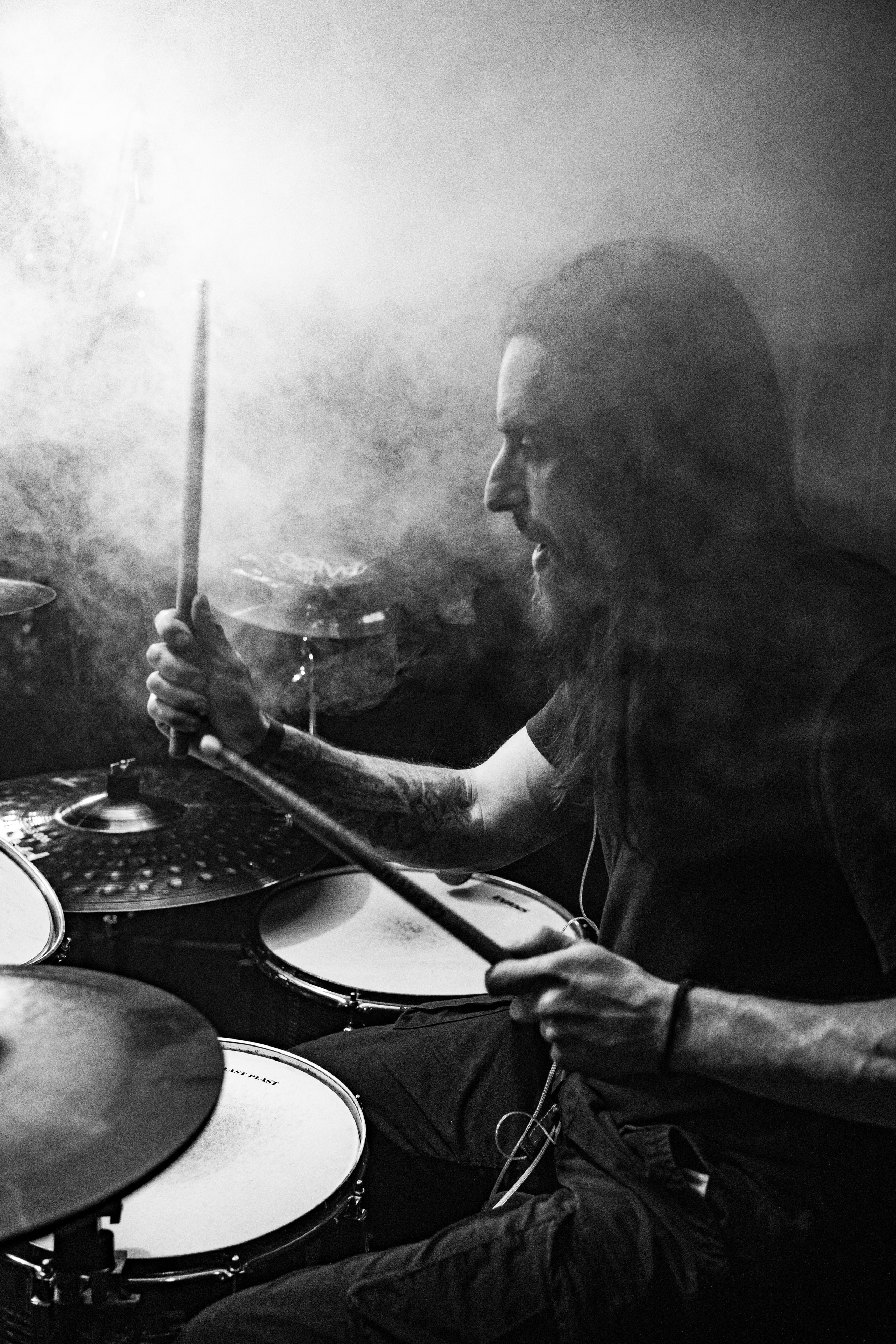 ИЛ • Minuala • Khlad|Цоколь 2.0. Концертный и репортажный фотограф в Санкт-Петербурге Слава Пахомов