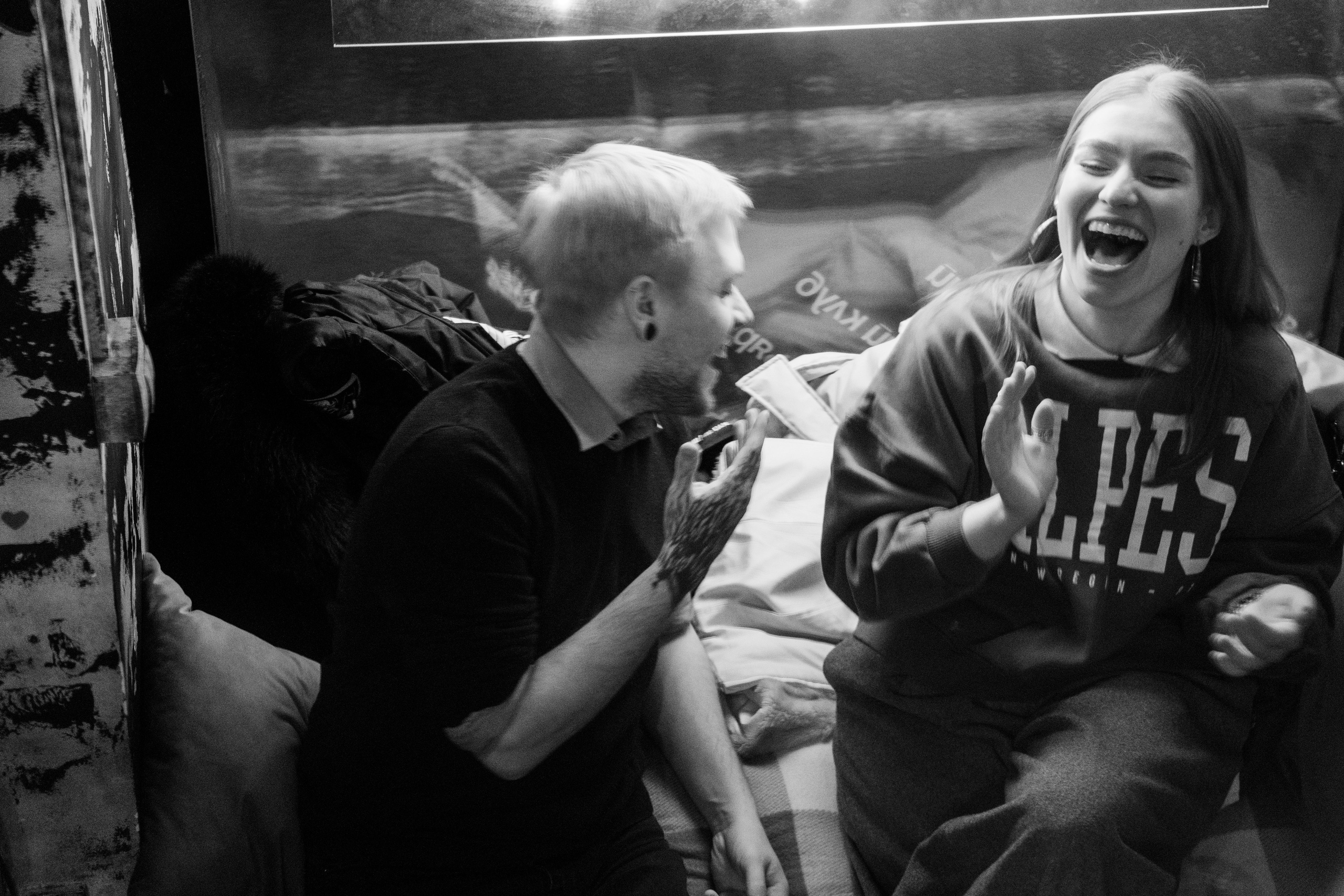 День святого Валентина в Баре разбитых сердец. Концертный и репортажный фотограф в Санкт-Петербурге Слава Пахомов