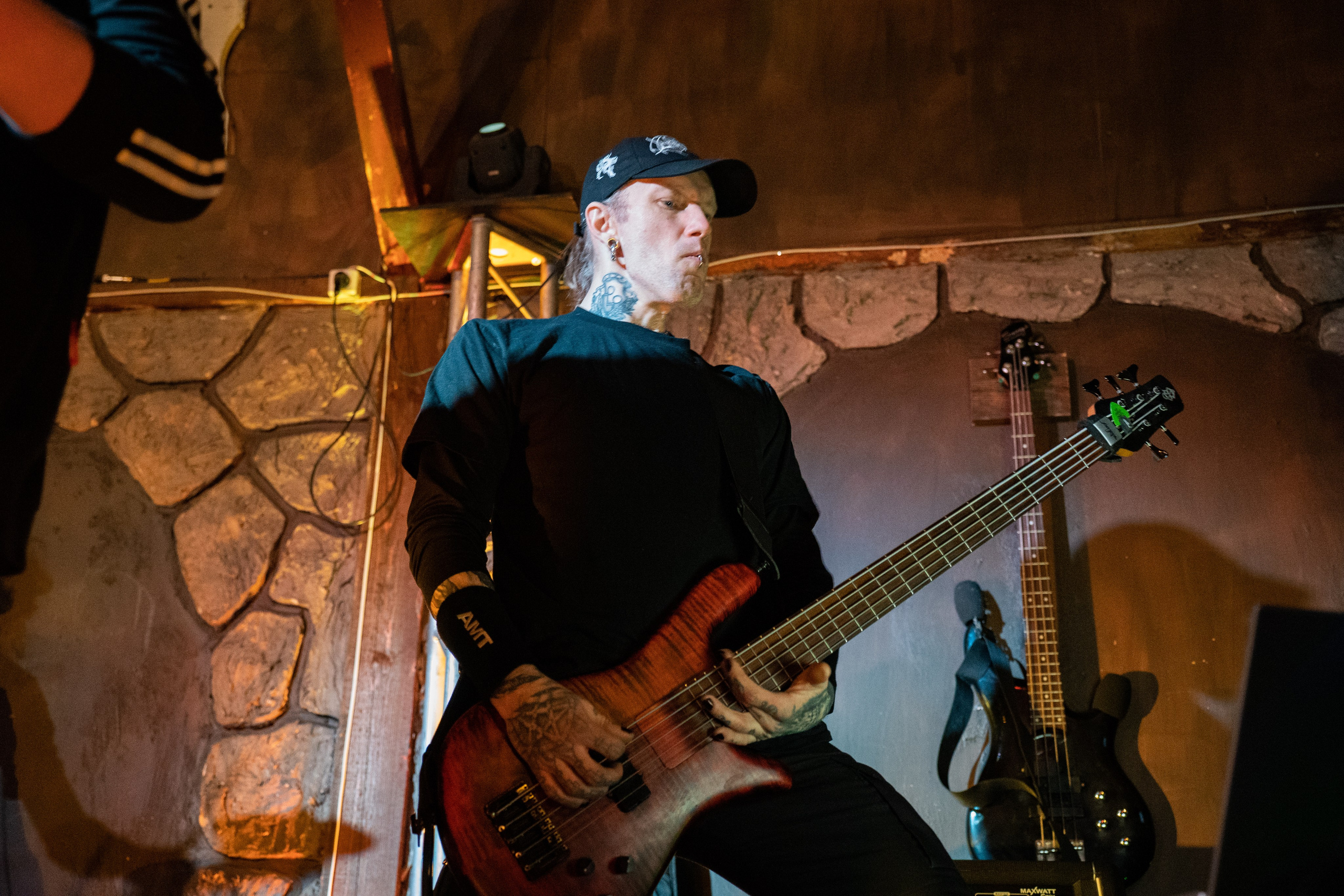 Ночь На Земле|Нора, Псков. Концертный и репортажный фотограф в Санкт-Петербурге Слава Пахомов