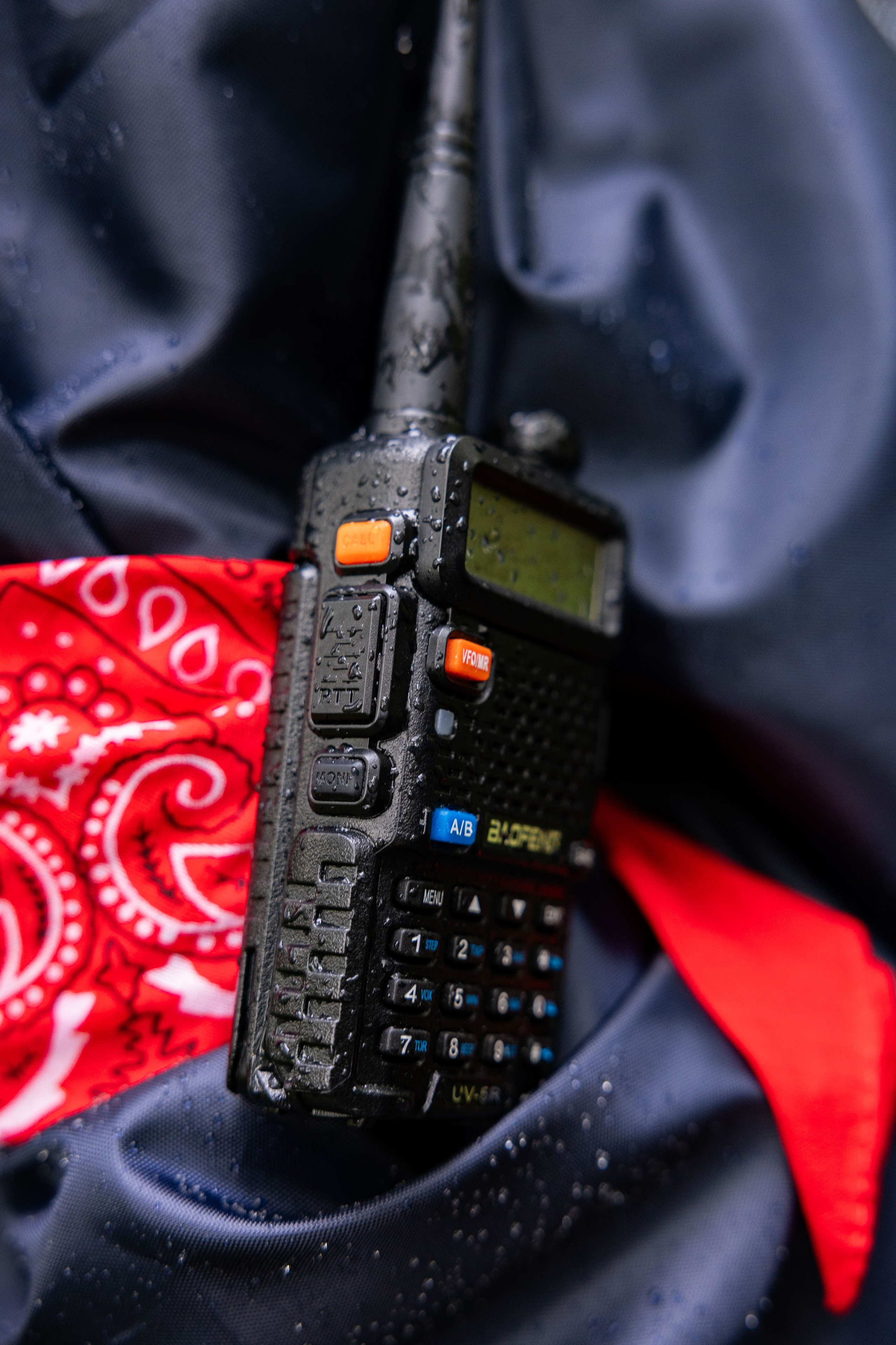 Зеленый пластик. Западный Котлин. Фотограф/видеограф в Санкт-Петербурге Динара Гольдина