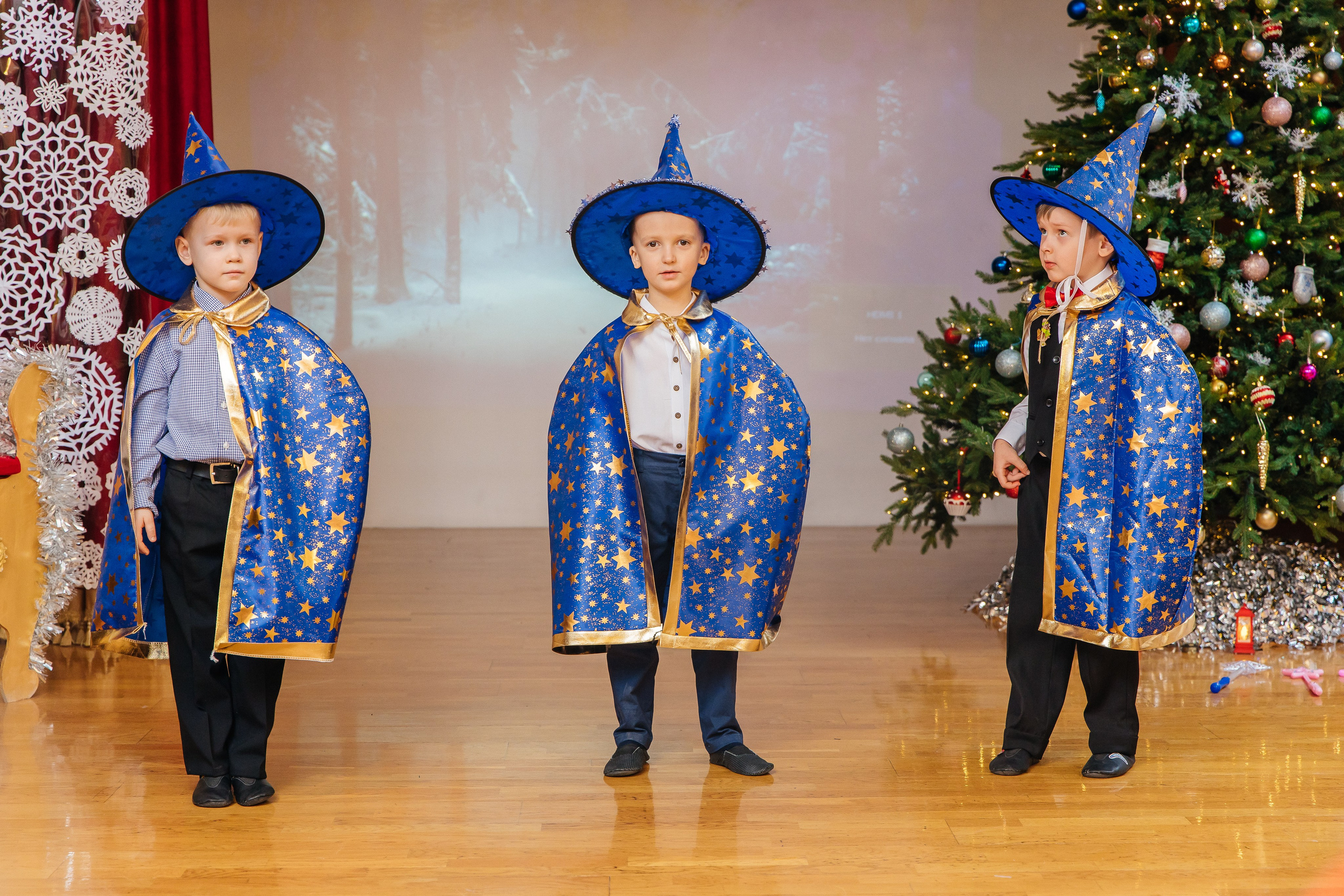 Детский сад № 93 — Утренник (27.12.2024). Свадебный и семейный фотограф Крамар Наталья