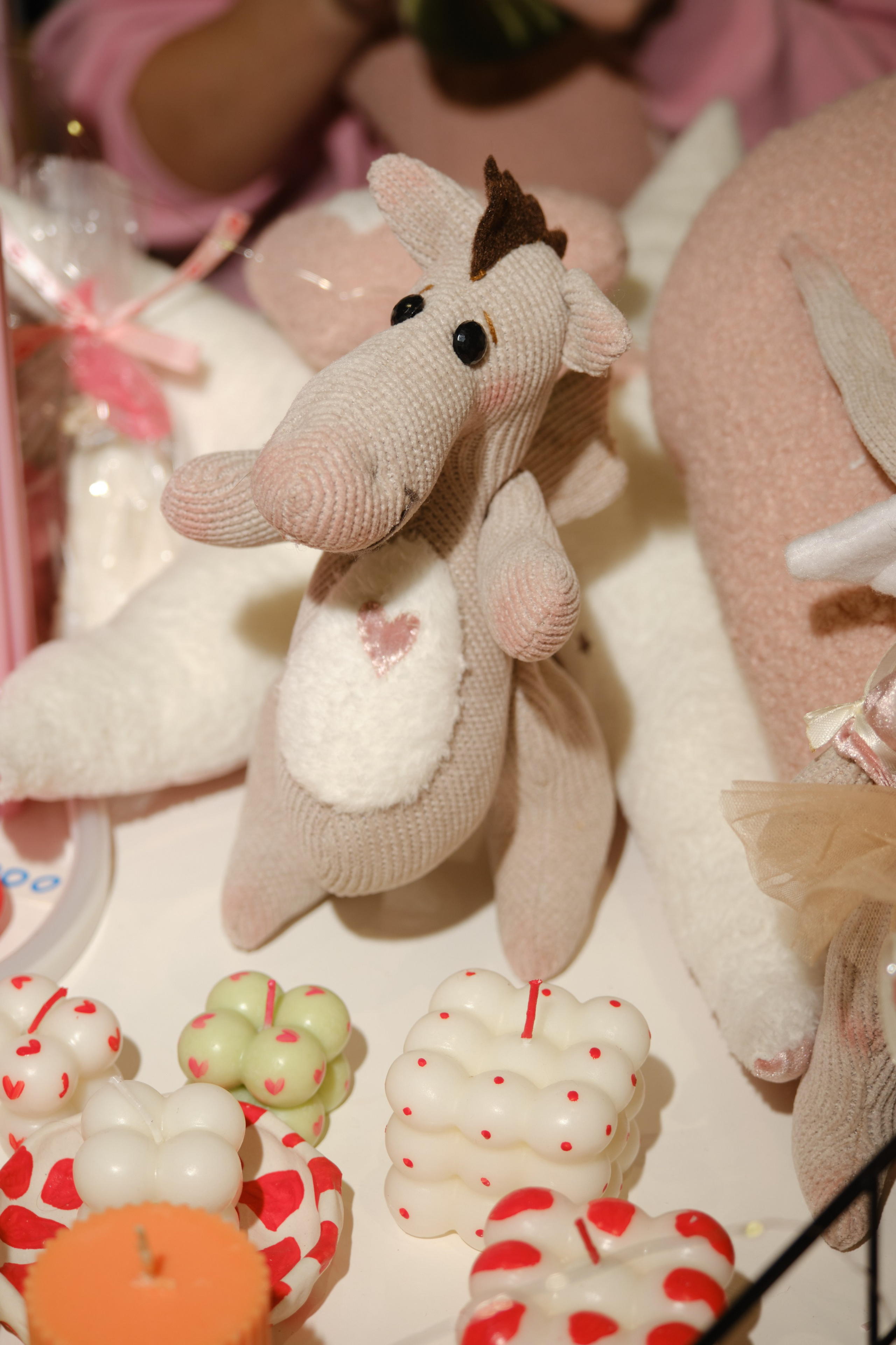 Игрушки и подушки. Предмет искусства