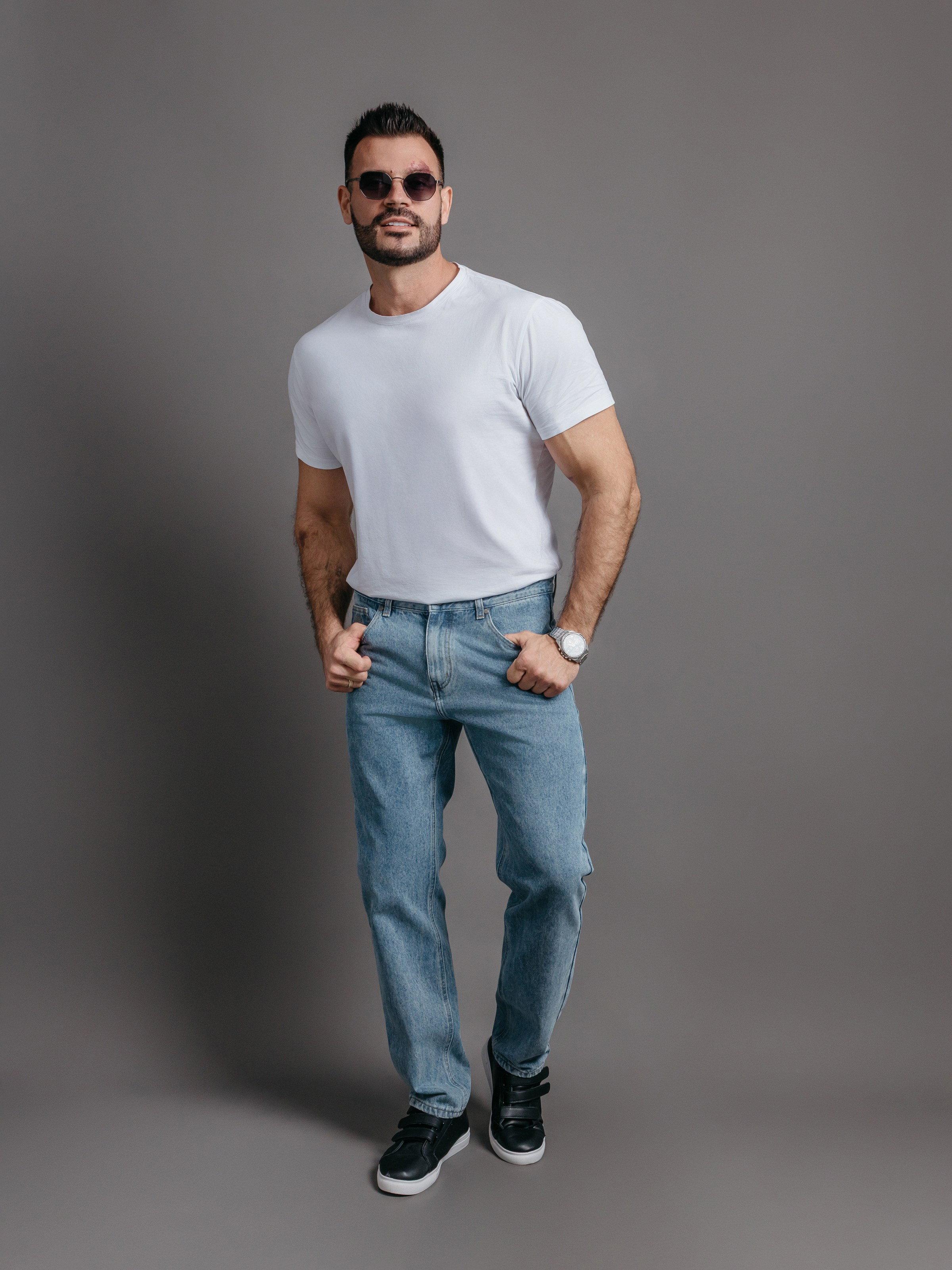 Съёмки для маркетплейсов. Свадебный, семейный, интерьерный фотограф в Краснодаре Денис Голощапов