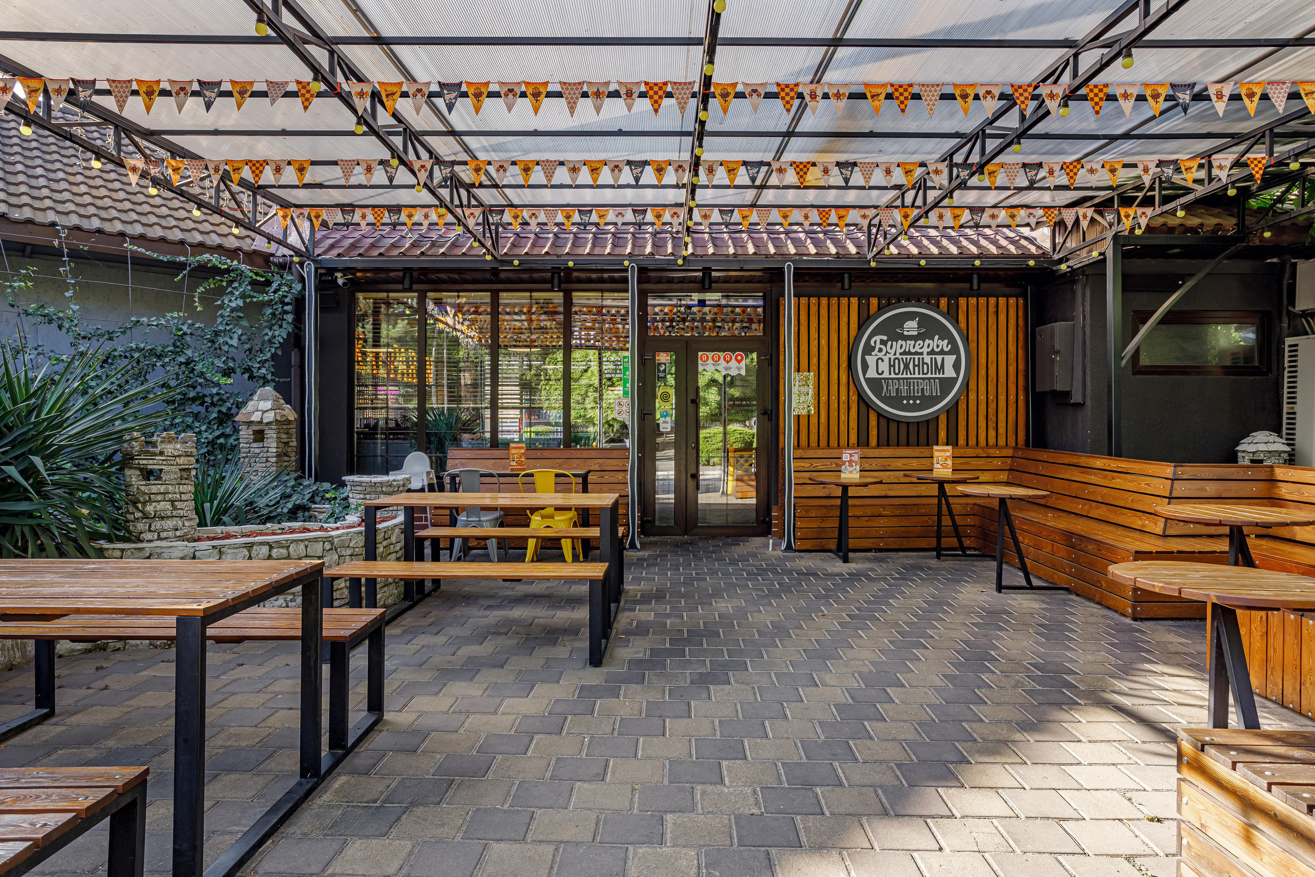 Бургерная «Краснодарский Парень». Свадебный, семейный, интерьерный фотограф в Краснодаре Денис Голощапов