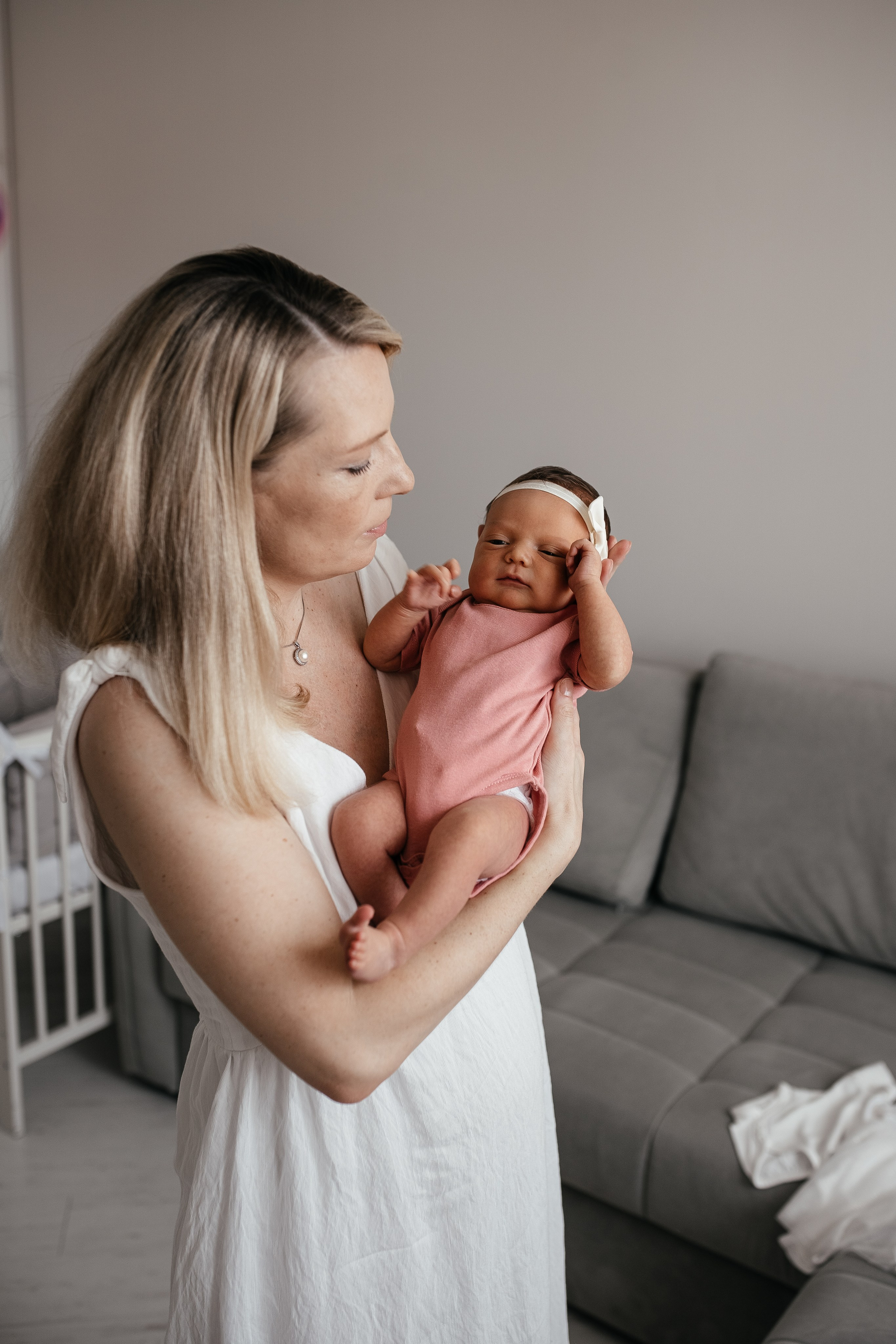 Первые дни Аси дома. Семейный фотограф в Томске Зарина Азизбаева