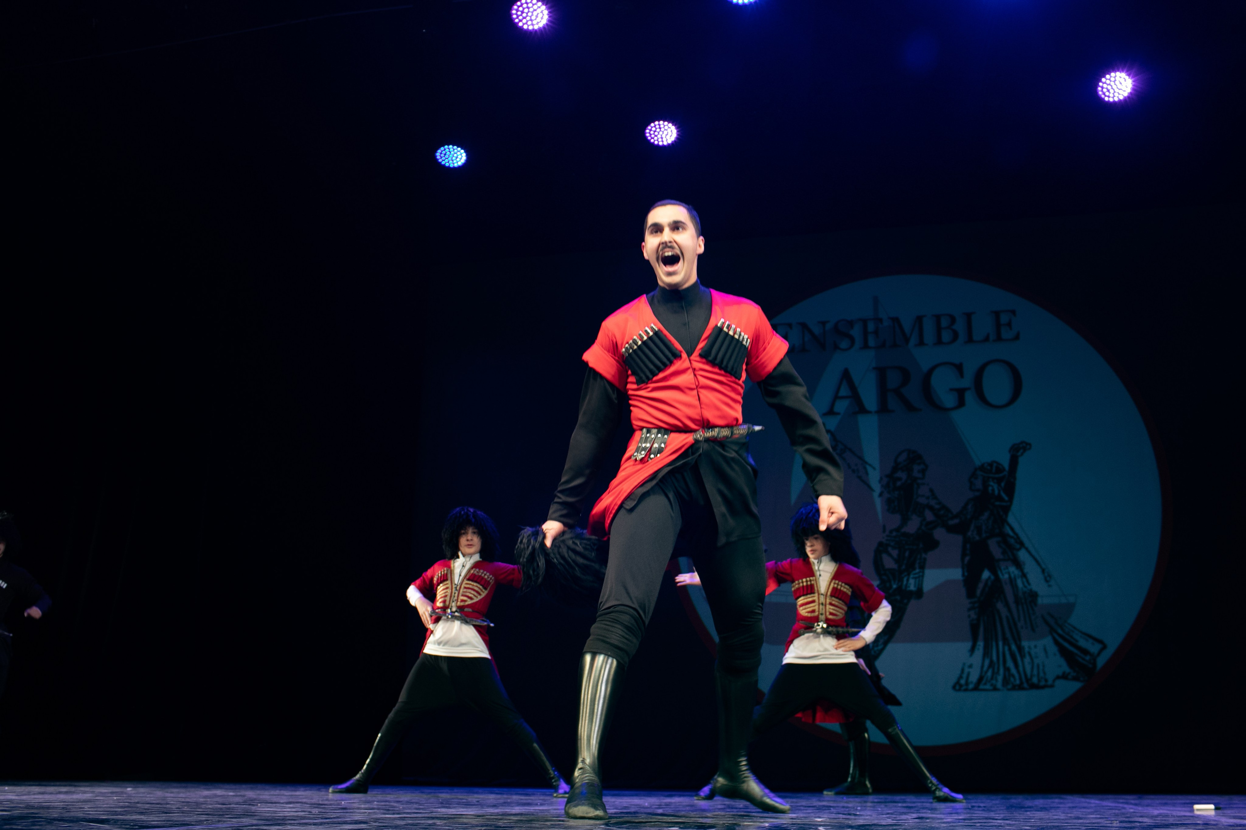 Концерт, грузинские танцы. Art photographer Nino