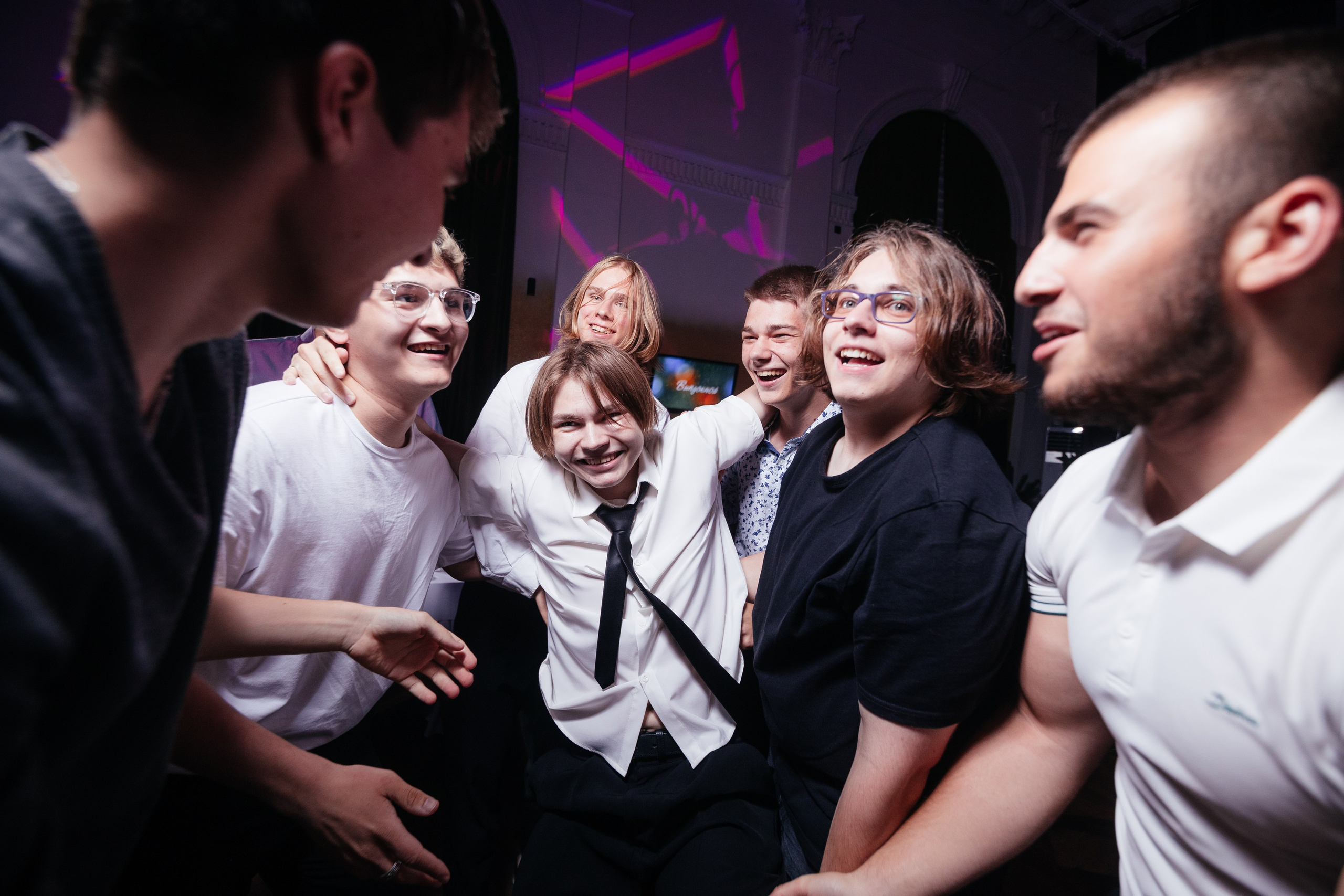 Выпускной 11 класс. Фотограф Крохин Олег