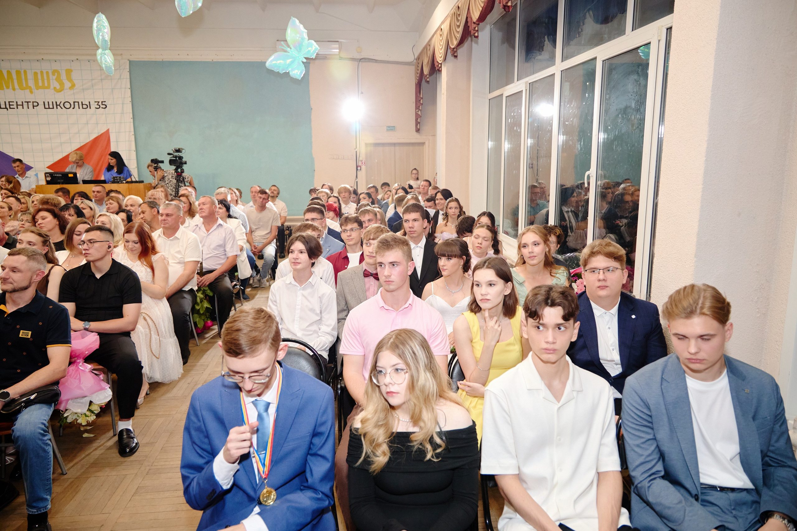 Выпускной 35 Сош. Фотограф Выпускные альбомы Таганрог Сергей Коробченко