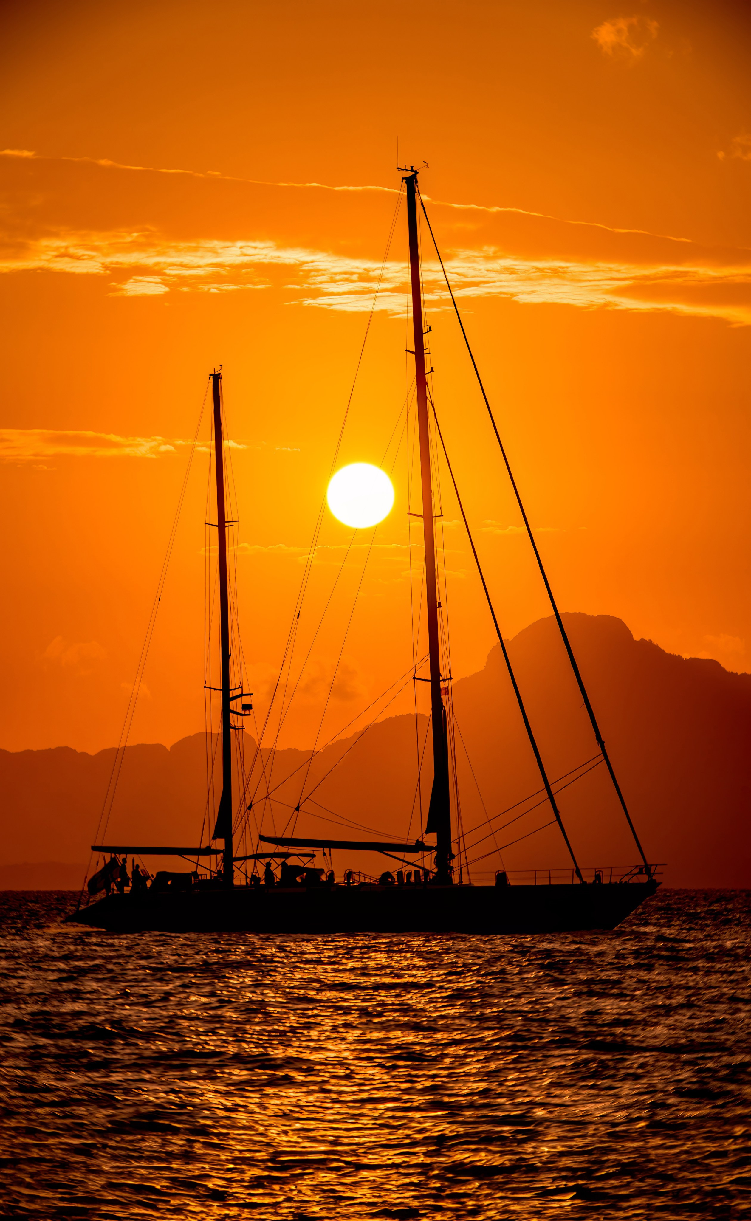 ЯХТЫ / МОРЕ / ПУТЕШЕСТВИЯ. Сложная съёмка для бизнеса b2b / Яхтенный фотограф / Корпоративные календари / Промышленная съёмка / Спортивный репортаж