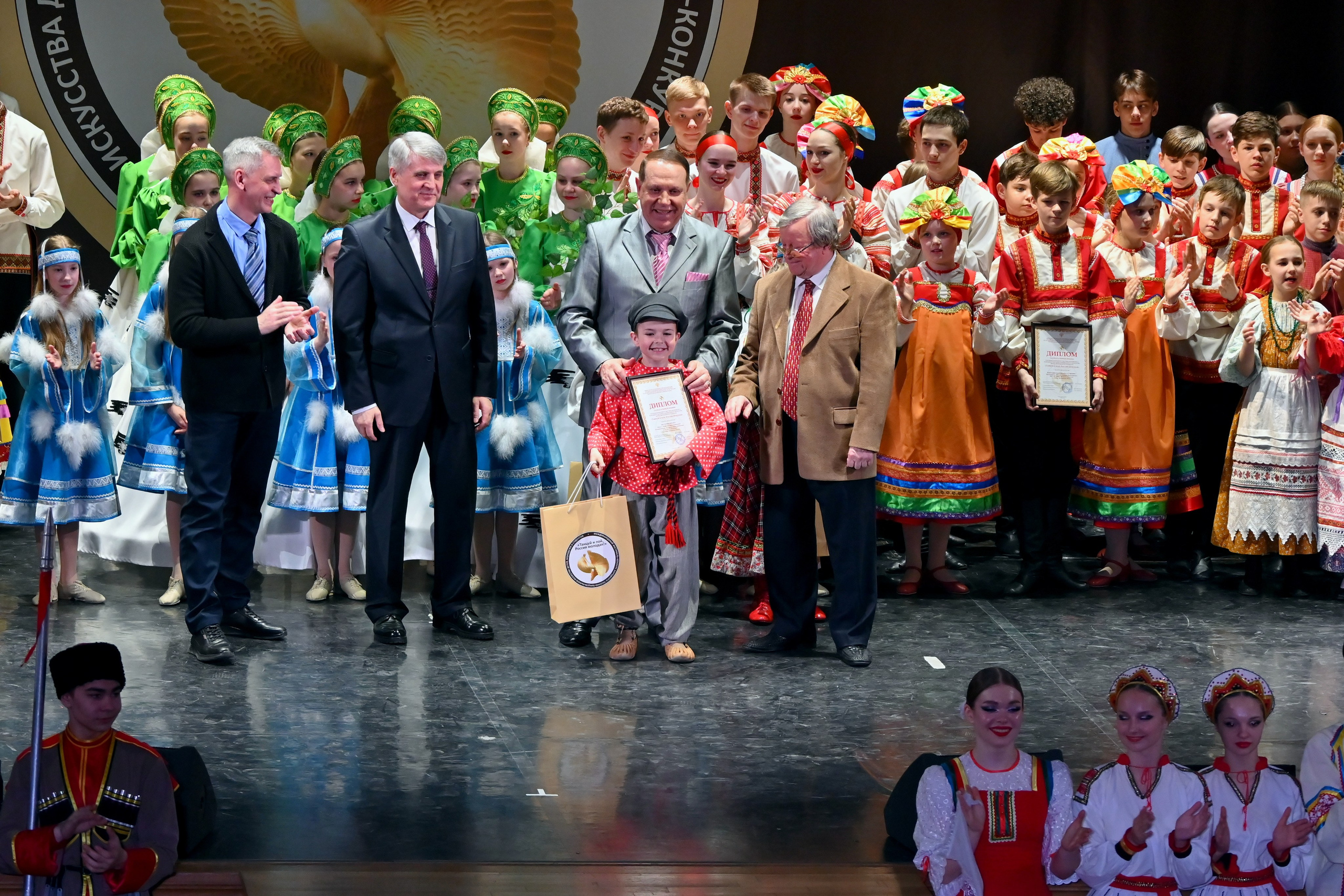 Гала-концерт. Танцуй и пой, Россия Молодая! 22.04.2024. Профессиональный фотограф в Москве Алёна Котова