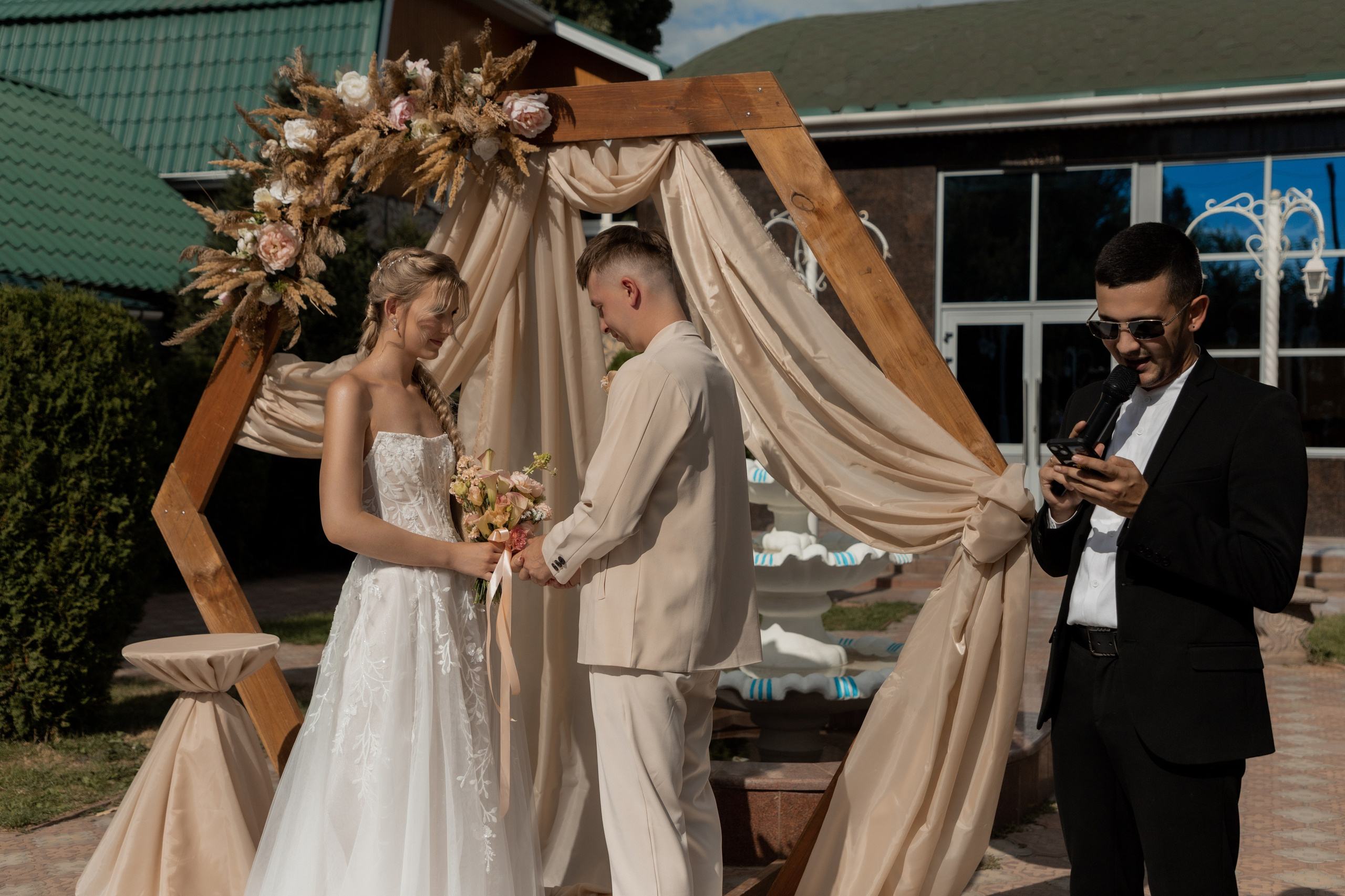 Роман и Александра (банкет). Свадебный фотограф Ангелина Сунгатулина | Саратов | Балаково | Вольск