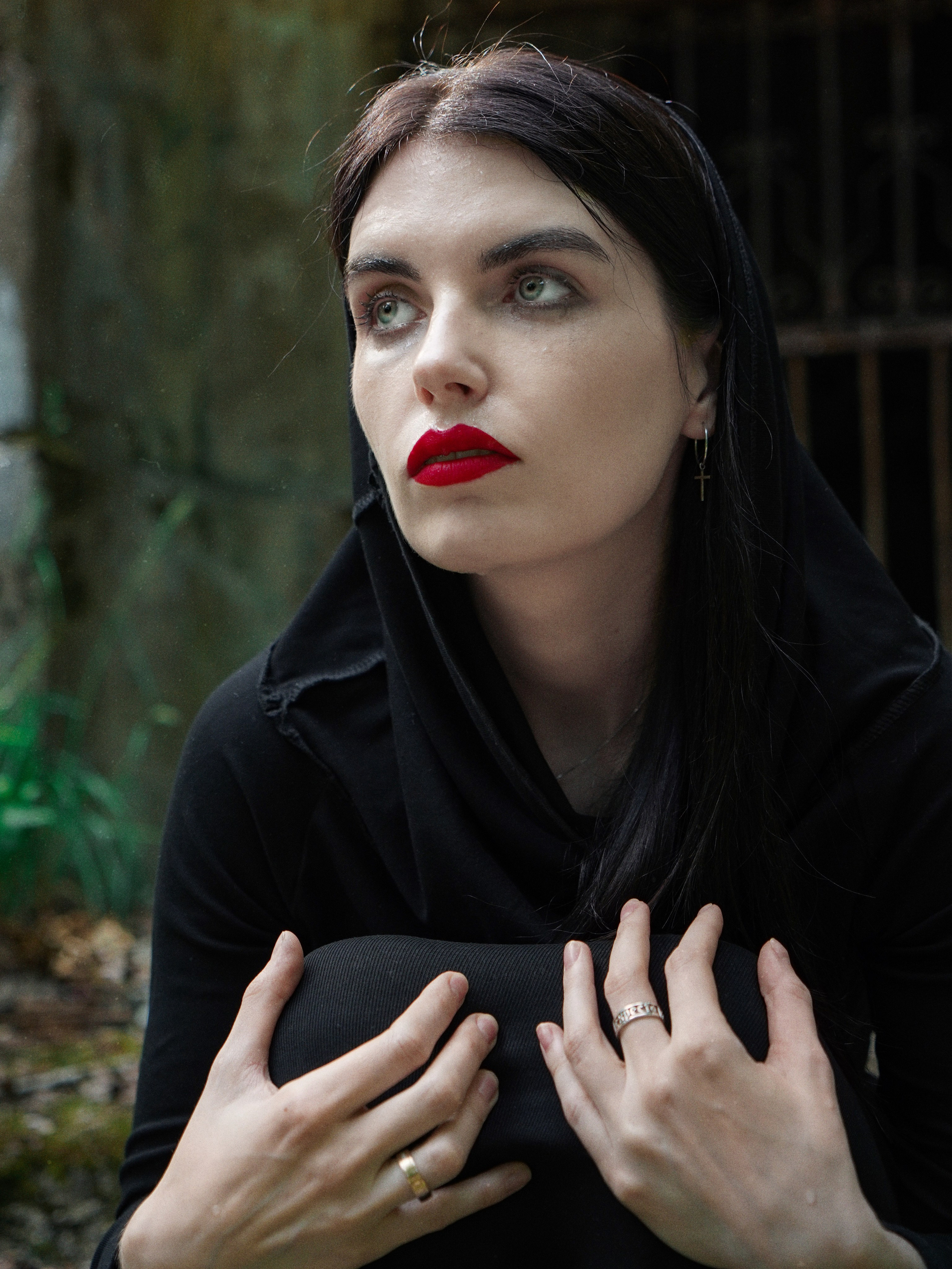 Творческая фотосессия на кладбище в Санкт-Петербурге для Лены. Светлана Гопанюк. Портретный фотограф. Санкт-Петербург. СПб