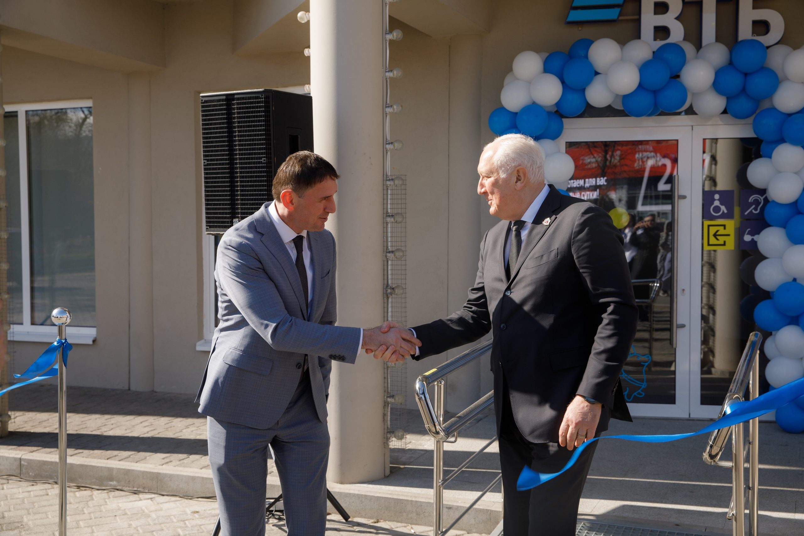 Открытие офиса ВТБ во Владикавказе. Фотограф во Владикавказе Юрий Геворгизов