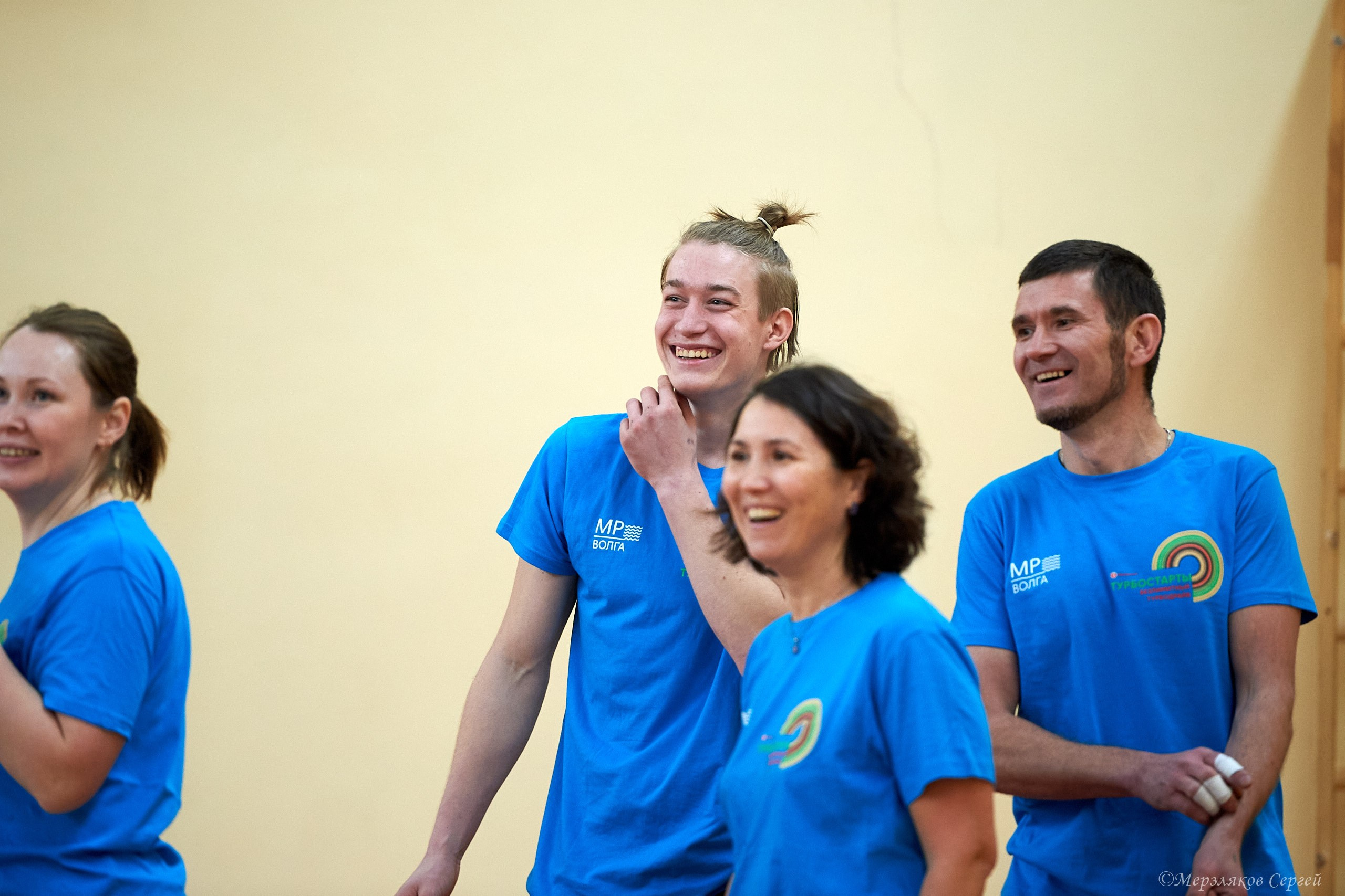 Новогодний турнир по волейболу. Ижевск. 15.12.2023. Спортивный репортажный фотограф в Ижевске Сергей Мерзляков