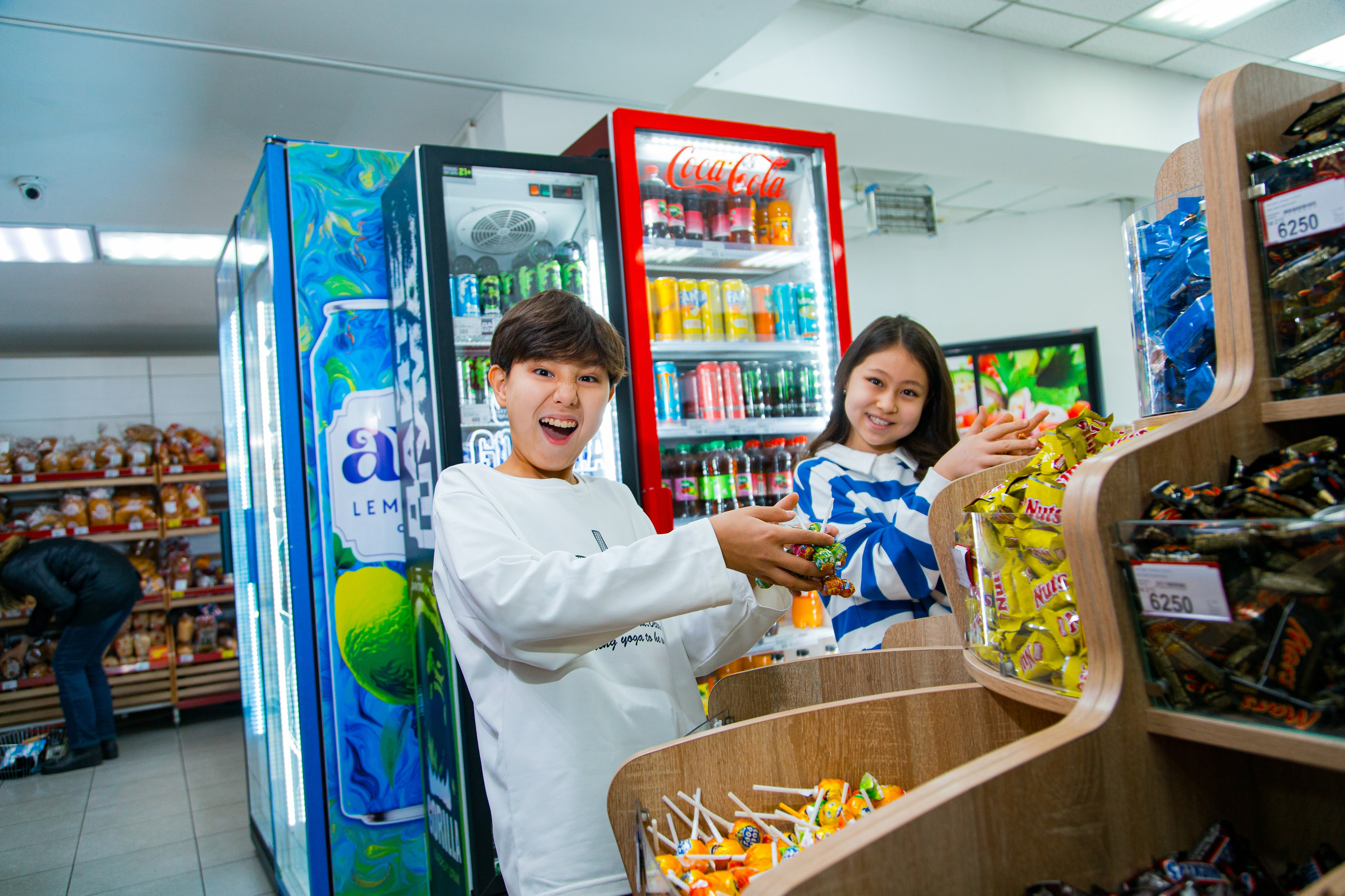 Toimart Kids. Рекламный и портретный фотограф в Алматы — Серекпаев Танирхан