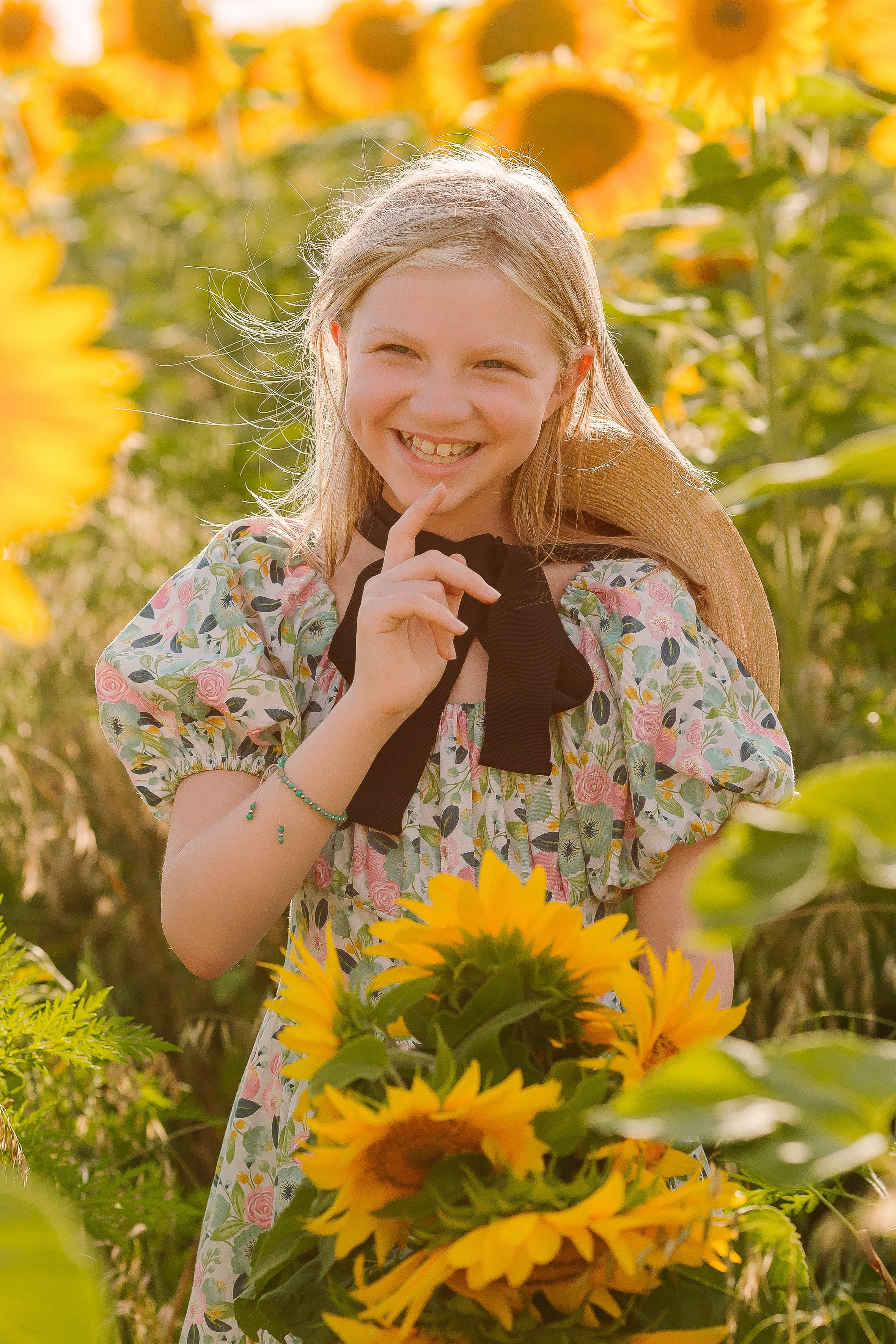 Подсолнухи. Выпускные альбомы Натальи Бутко: Новороссийск, Анапа, Геленджик