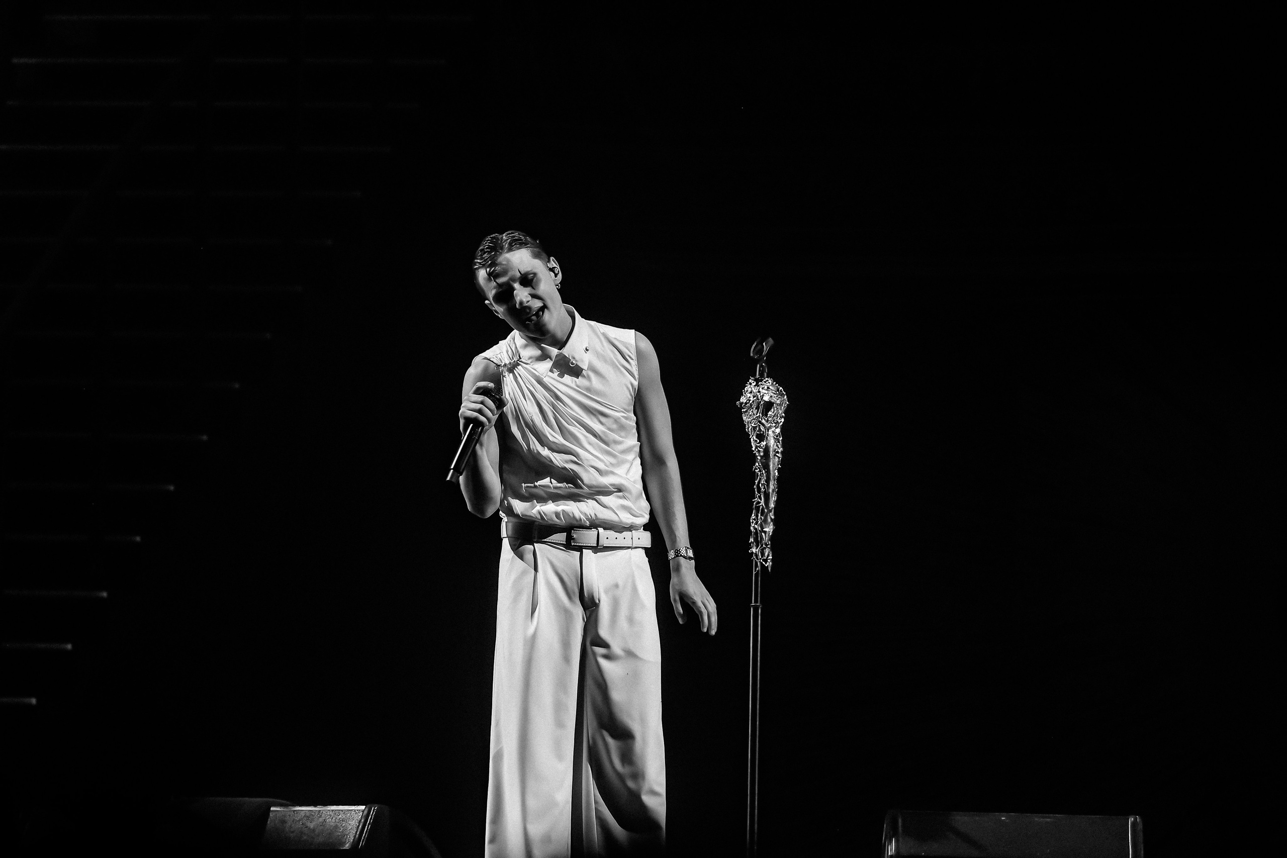 ВАНЯ ДМИТРИЕНКО