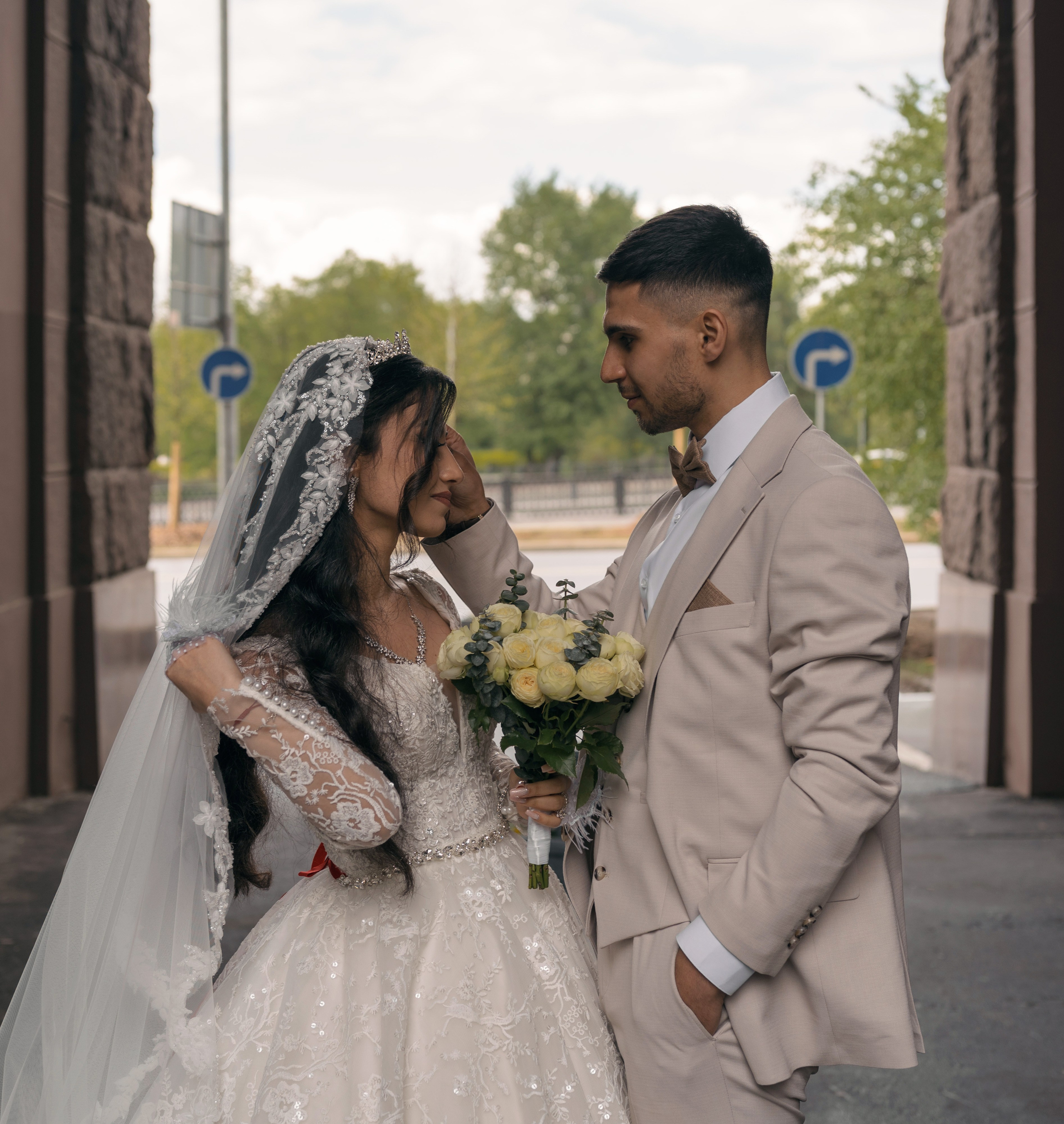 Свадебная прогулка на Котельнической. Азиз и Нармин. Семейный фотограф в Москве Алёна Чача