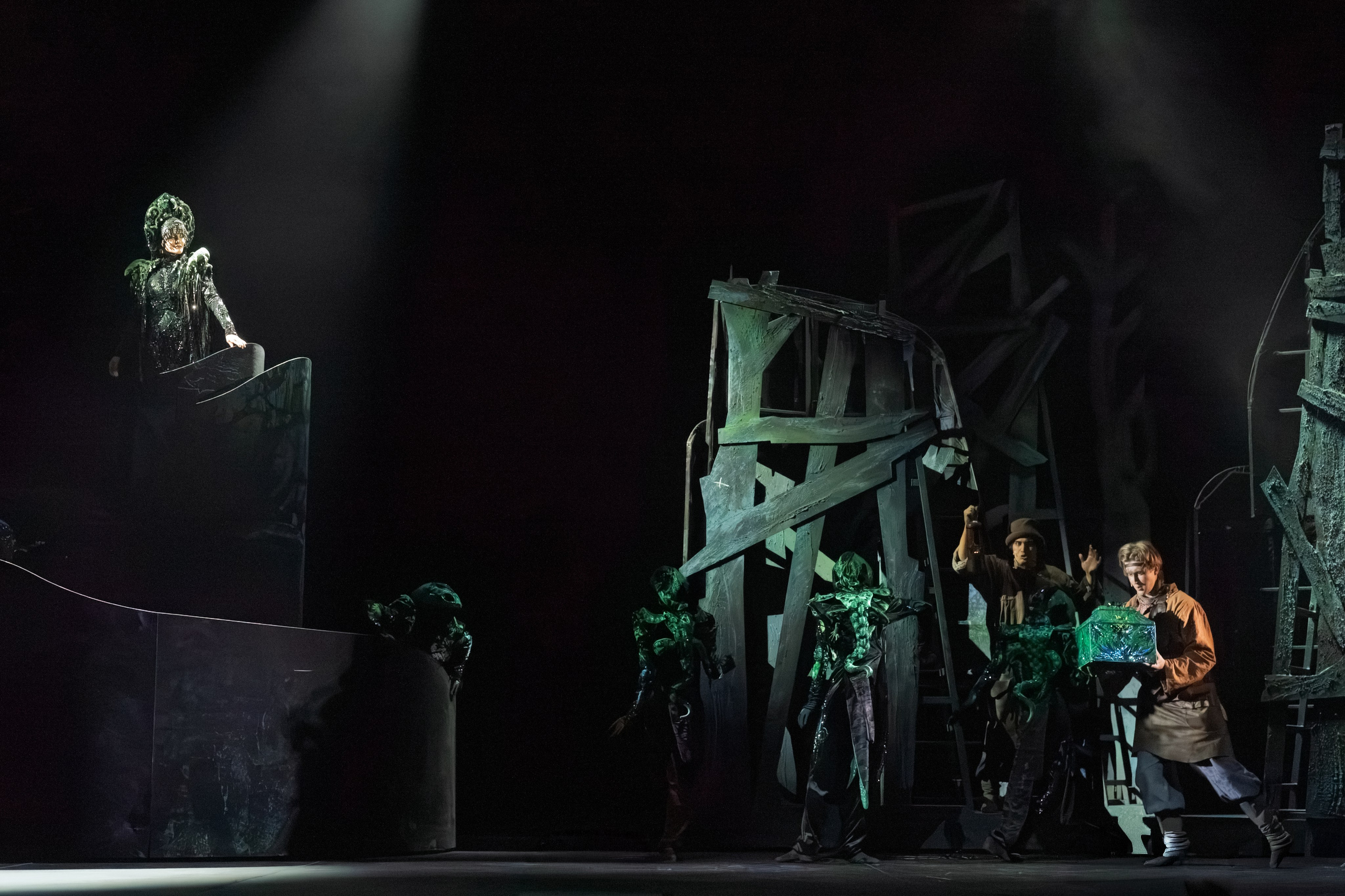 Театр Терезы Дуровой: Малахитовая Шкатулка. Сайт фотографа Сергея Абрамова