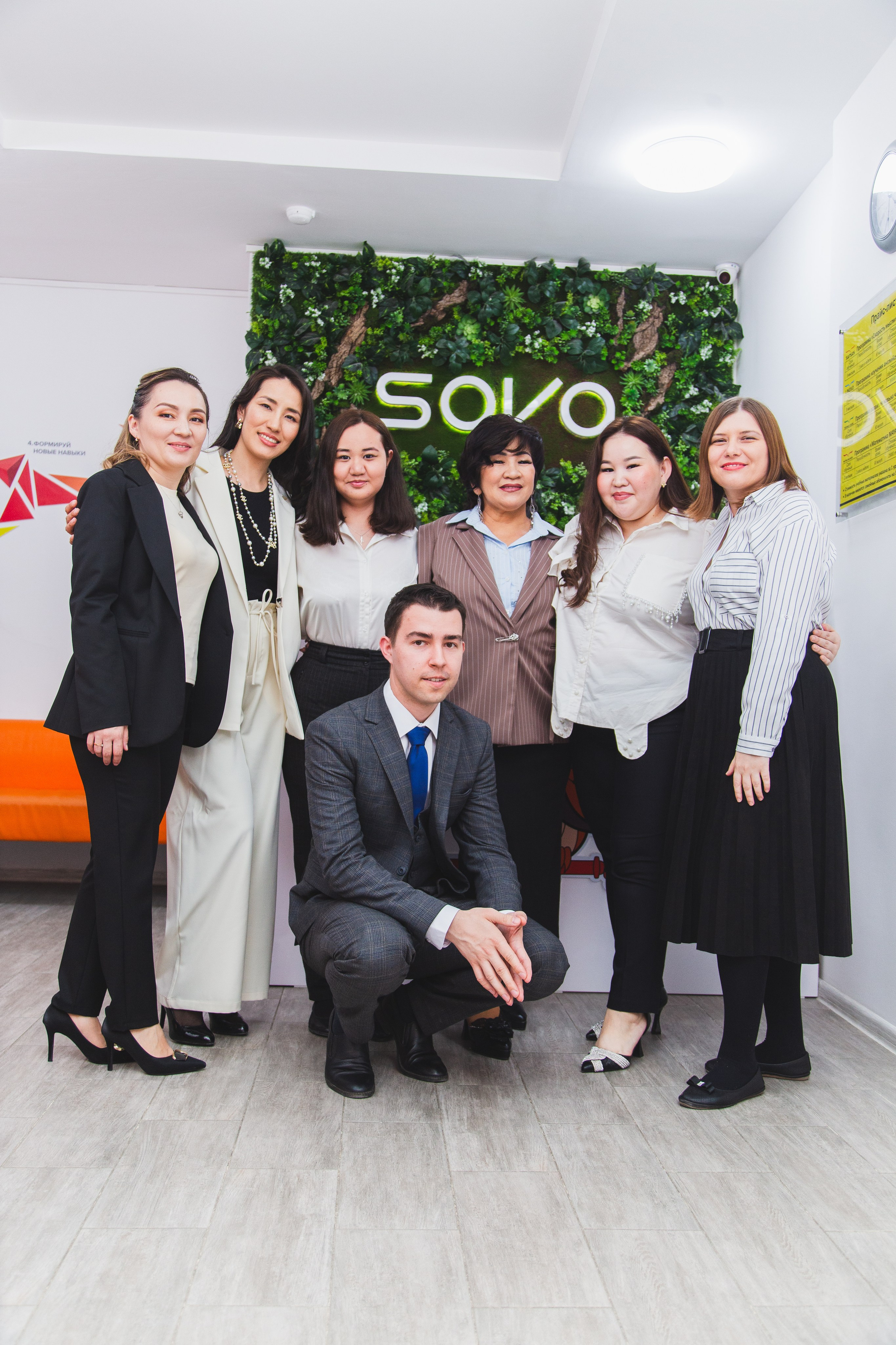 Sova School Атырау. Рекламный и портретный фотограф в Алматы — Серекпаев Танирхан