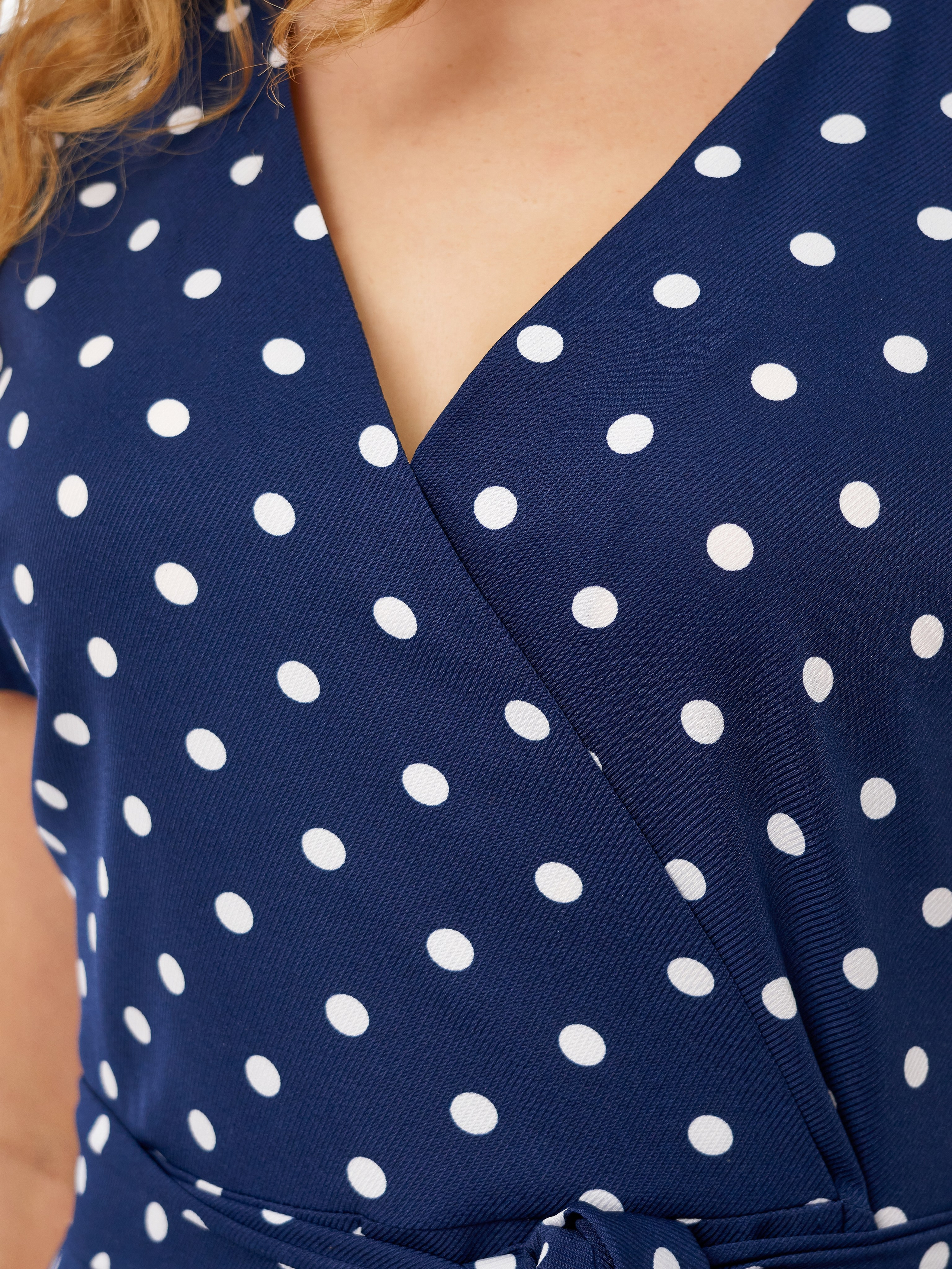 Платье в горошек. Главная