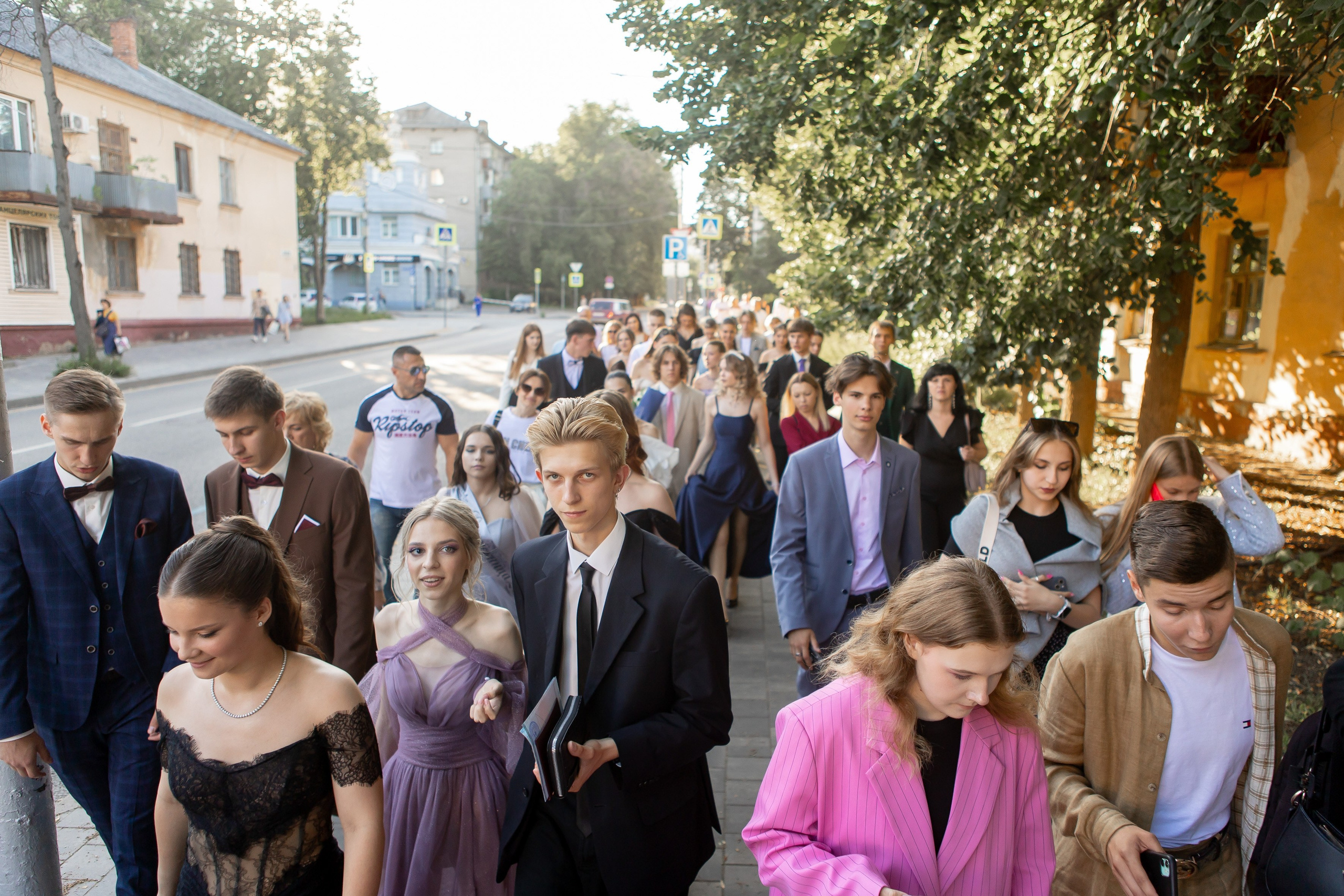 Выпускной Гимназия 12 2024 г. Свадебный и портретный Фотограф в Липецке Дмитрий Котюков