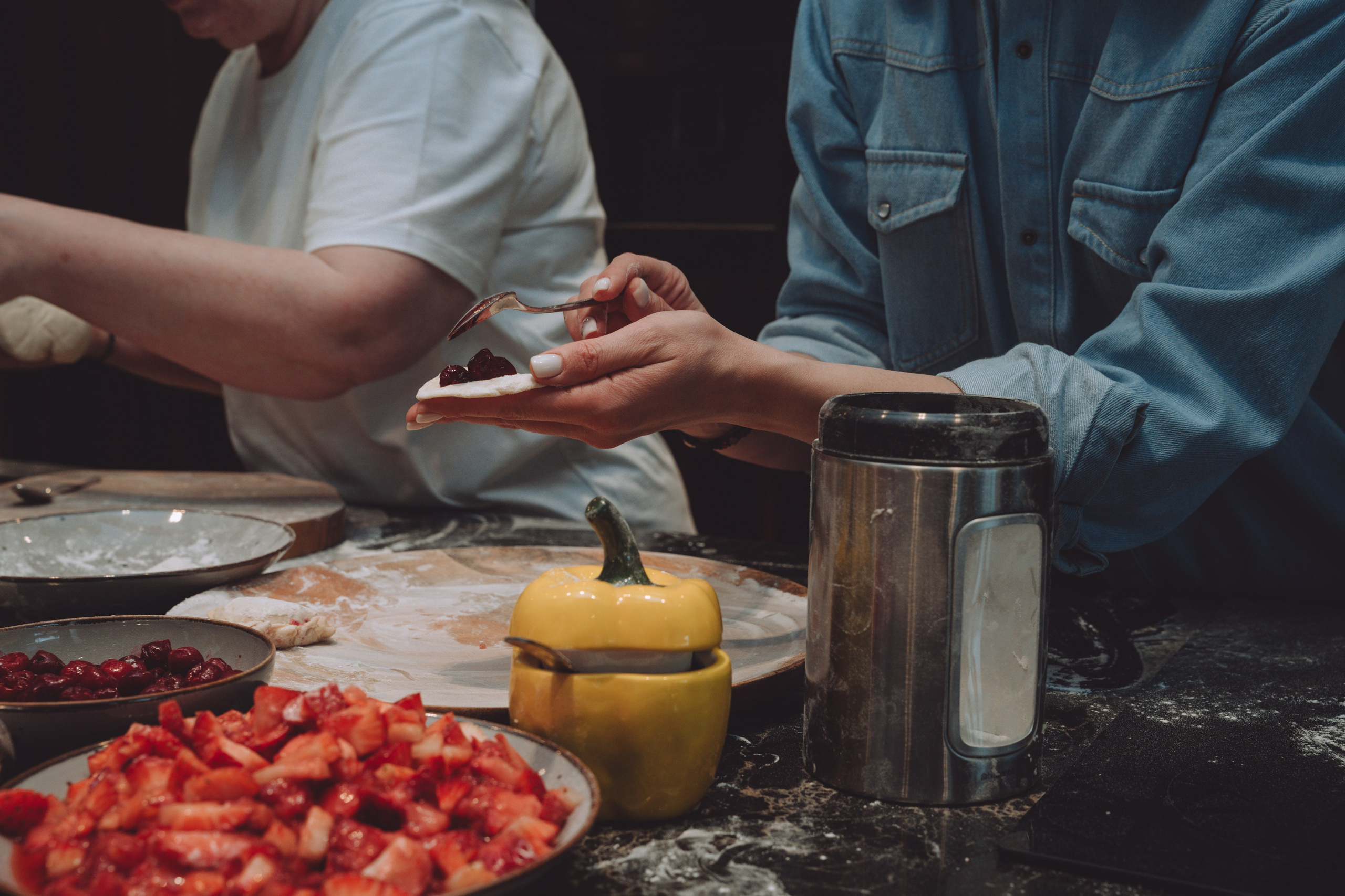 МЫ ЛЕПИЛИ ВАРЕНИКИ. Семейный и детский фотограф Анна Бренч