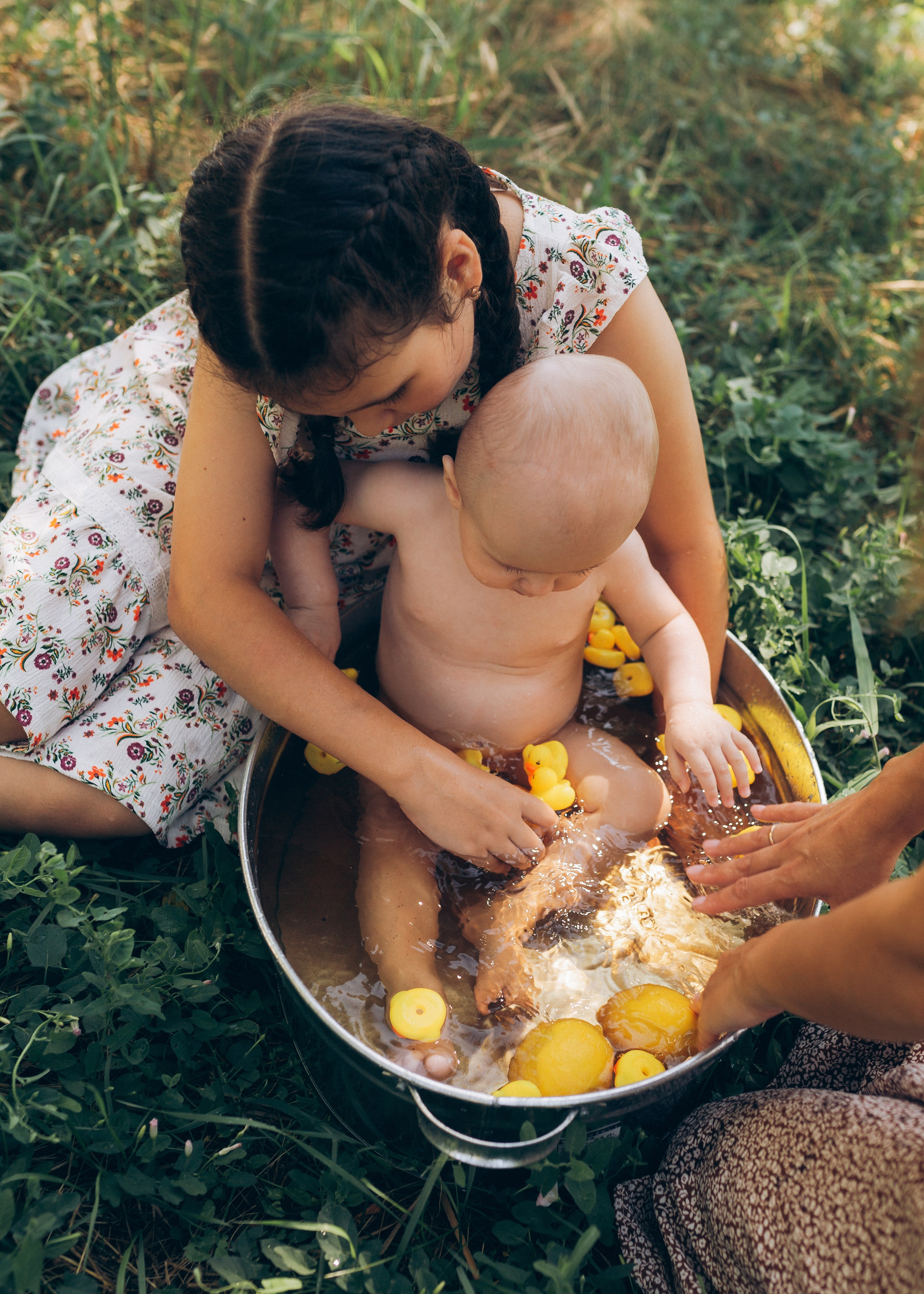 Девочки в березовой роще. Фотограф в Приморско-Ахтарске Марьяна Чопко