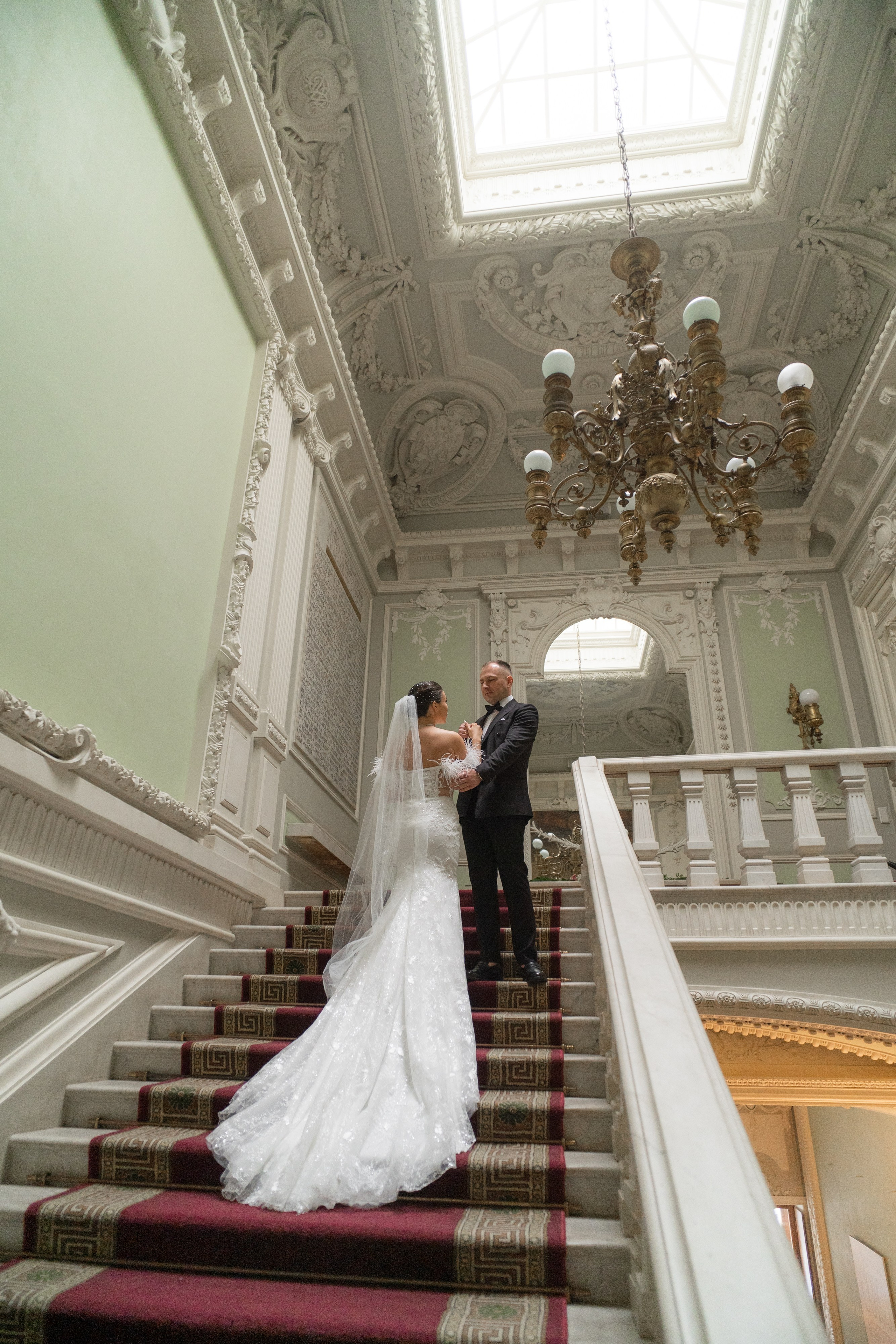 Места для фотосессии зимой в плохую погоду в Санкт-Петербурге. Свадебный фотограф Александр Невский в Санкт-Петербурге