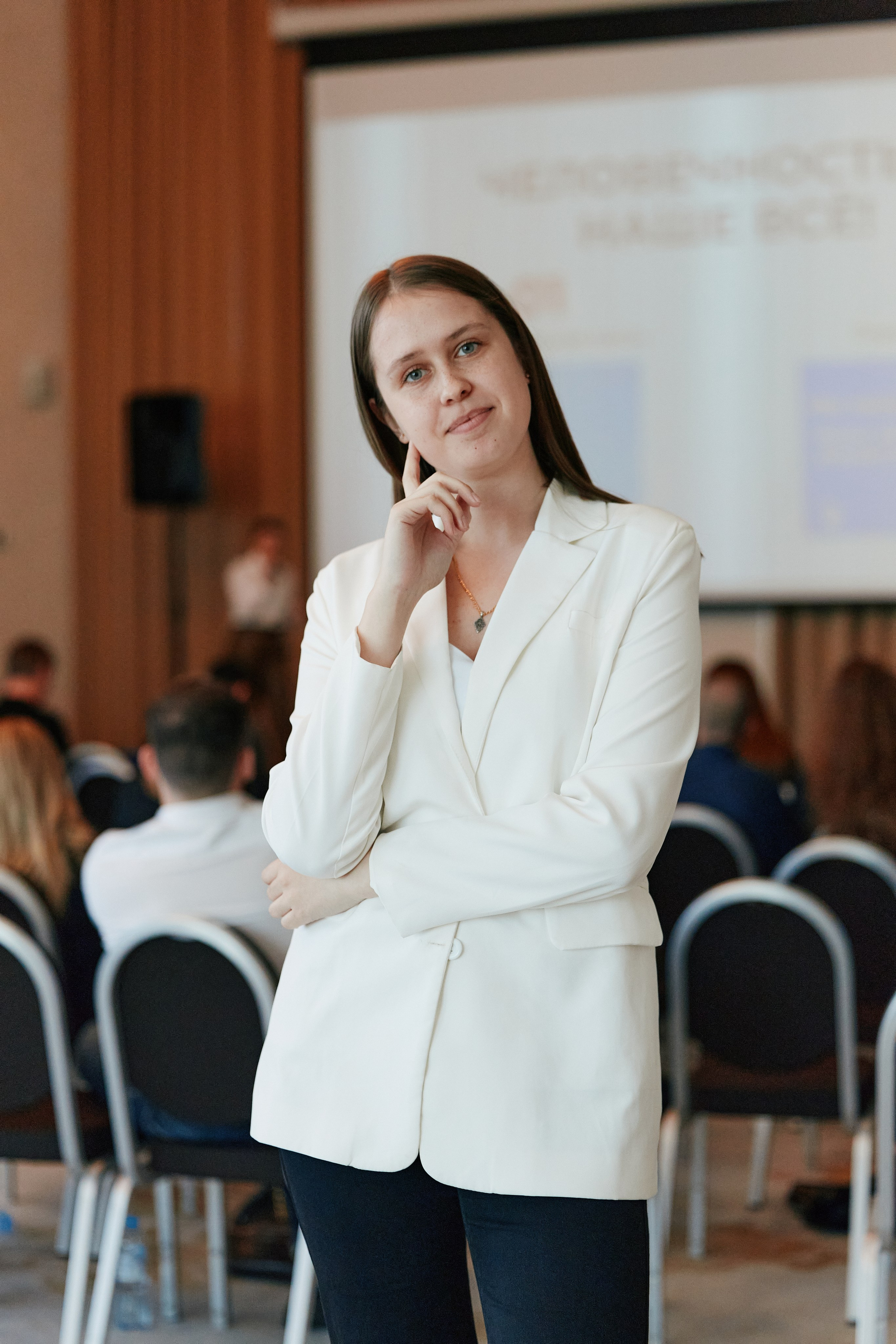 Форум Бизнес-тренды 2025 в Marriott Hotel 28.04. Свадебный репортажный фотограф краснодар максим дремов дрёмов фотосессия студия цена