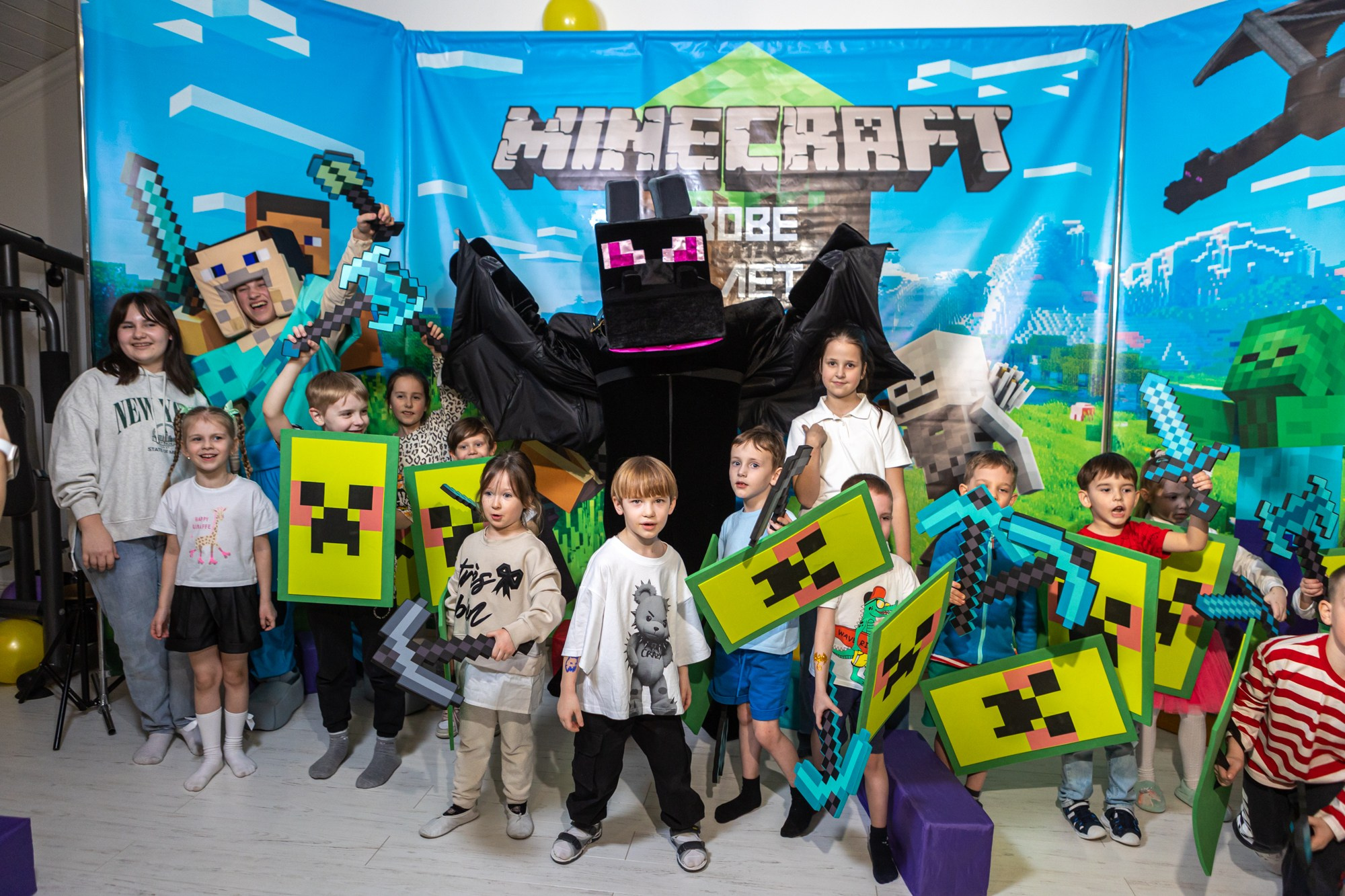 День Рождения Вовы в стиле майкрафт. Фотограф в Оренбурге. Профессиональный фотограф