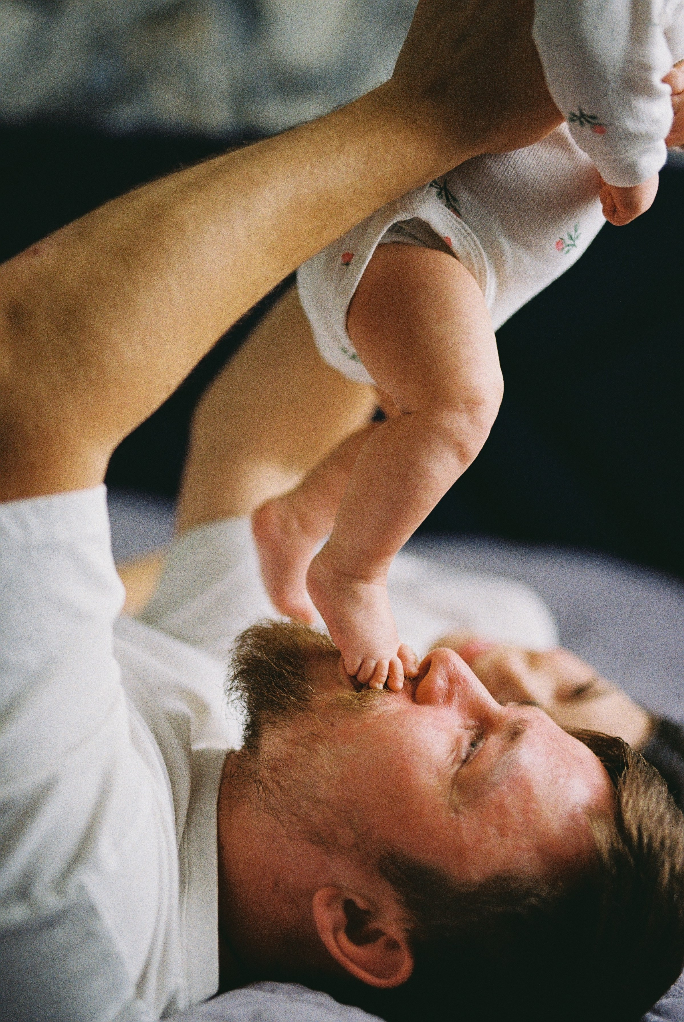 Галина, Денис и их дочка (35 мм). Фотограф в Екатеринбурге и Москве, Анна