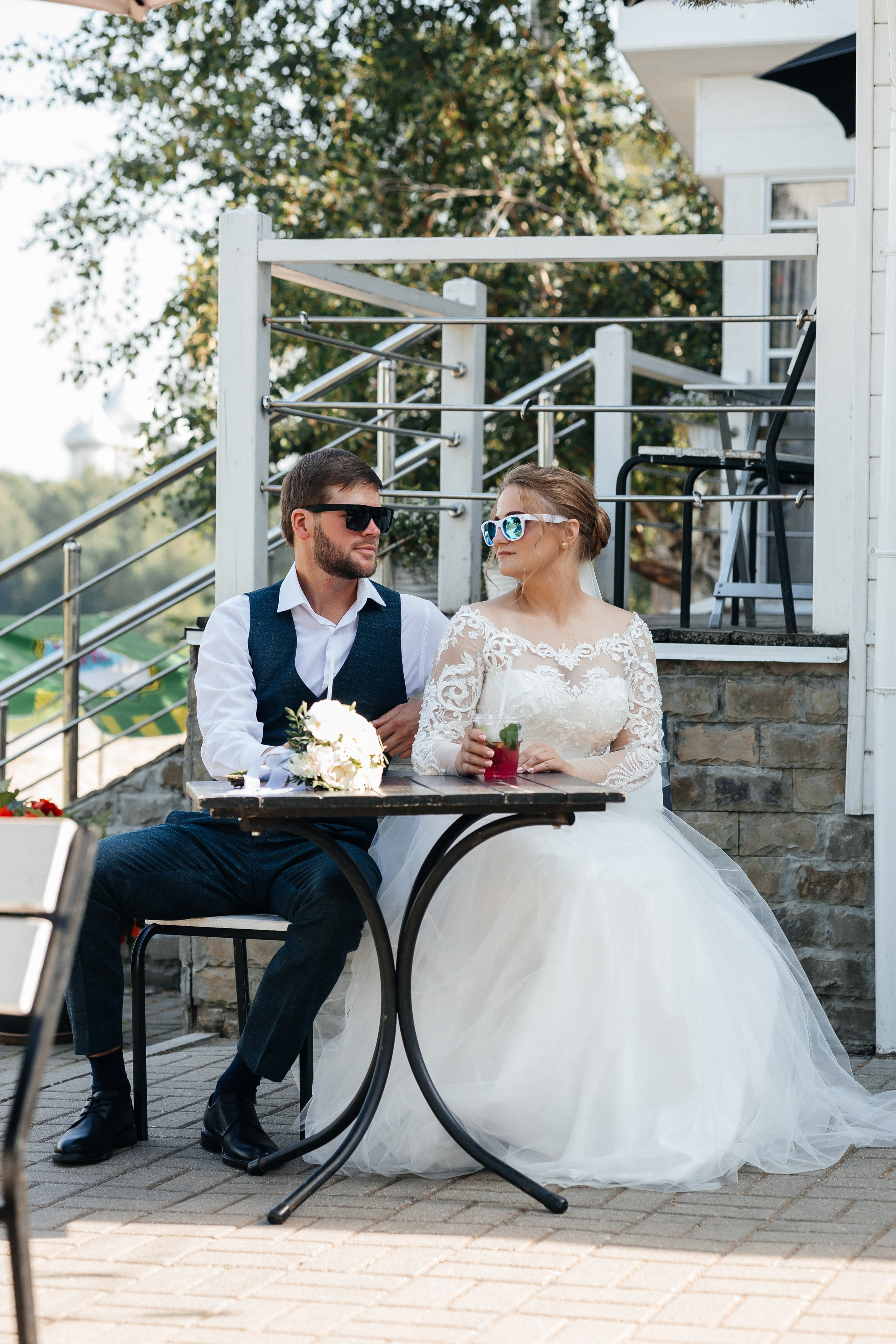 Трогательная выездная церемония в уютном ресторане. Олег Сверчков | Свадебный фотограф Вологда