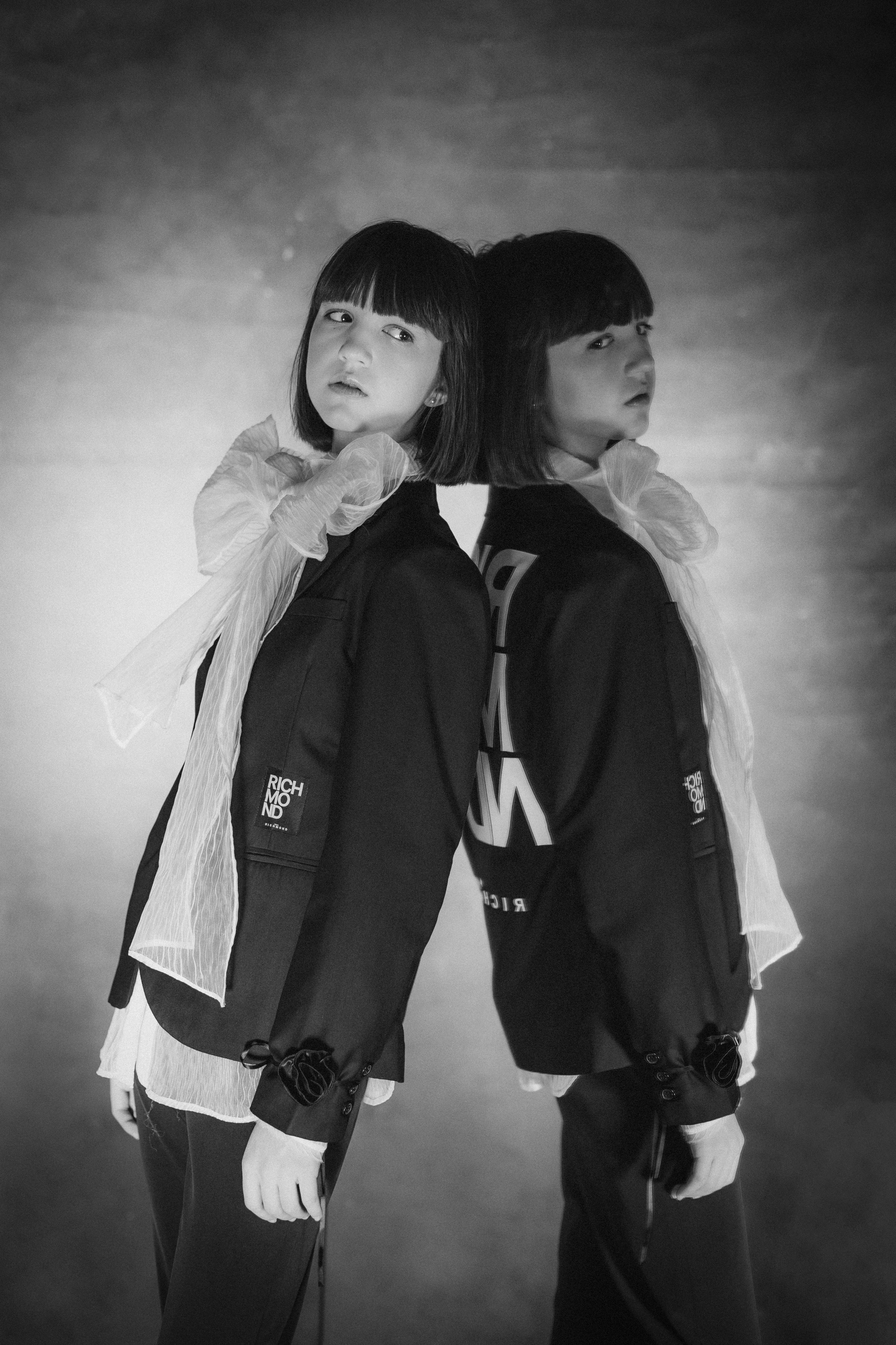 Николь и Залина. Портретный творческий фотограф в Москве Надя Дудник