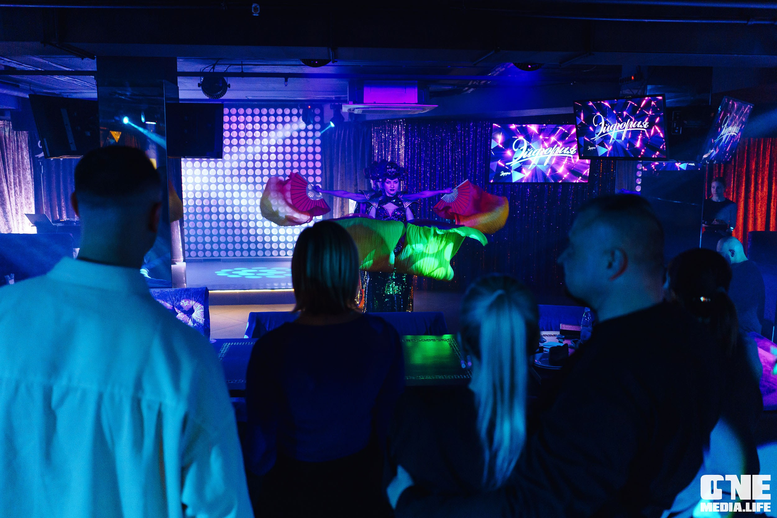 Фоторепортаж из караоке-клуба Эйфория. One Media Life: фоторепортажи, фотоотчеты с мероприятий и заведений